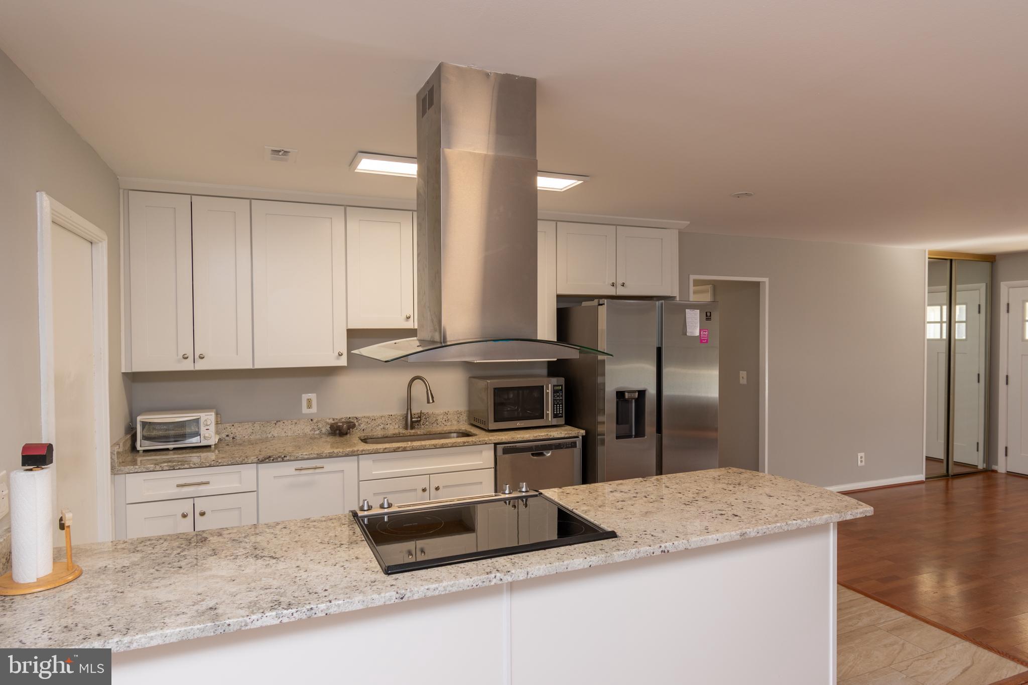 LEISURE WORLD - Residential