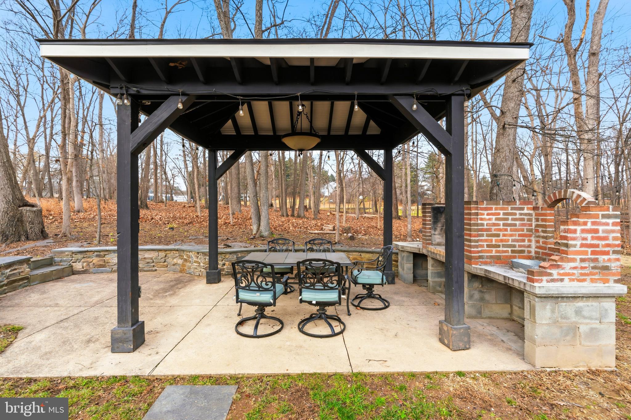 MILLS FARM - Residential