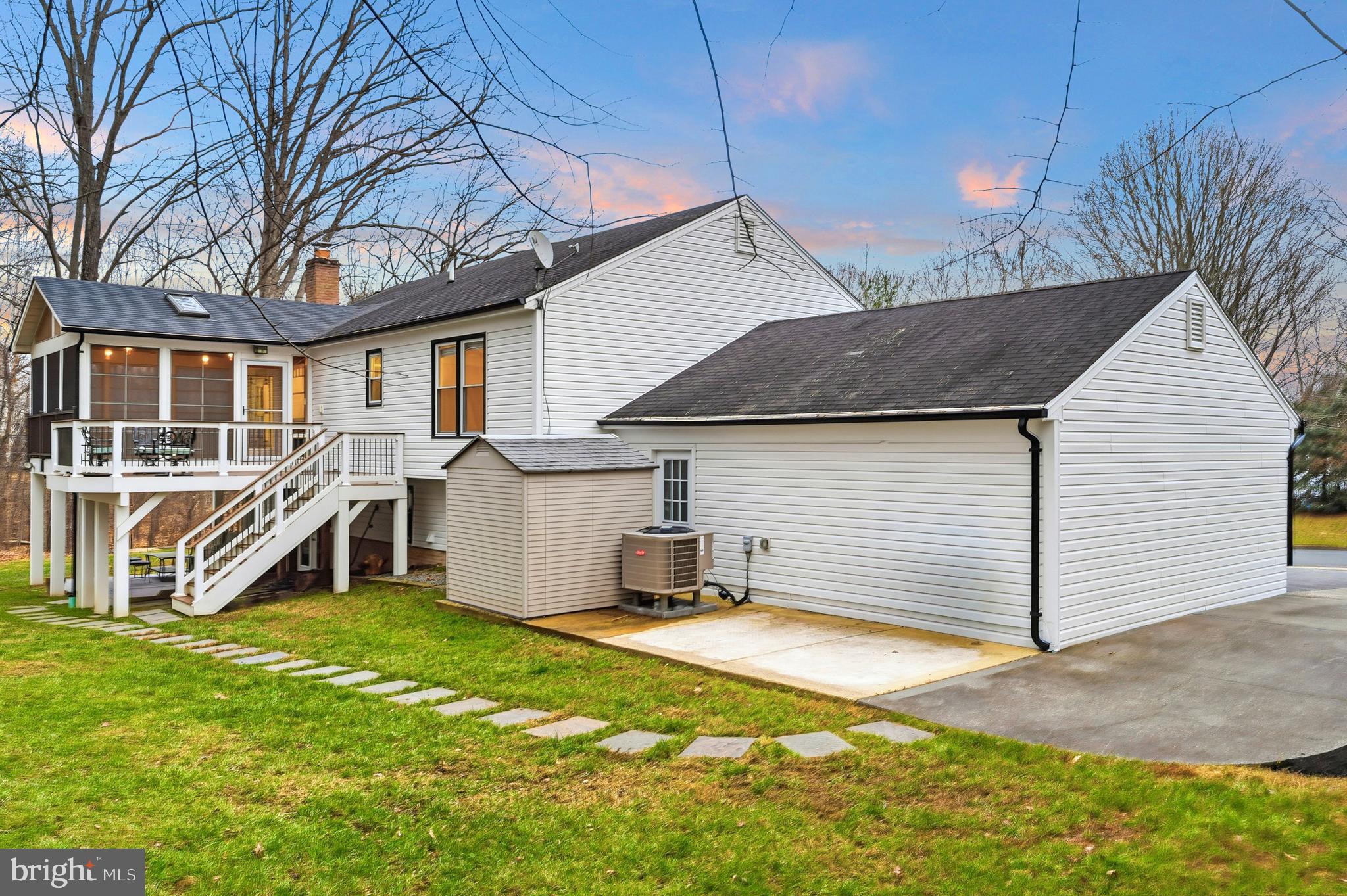 MILLS FARM - Residential