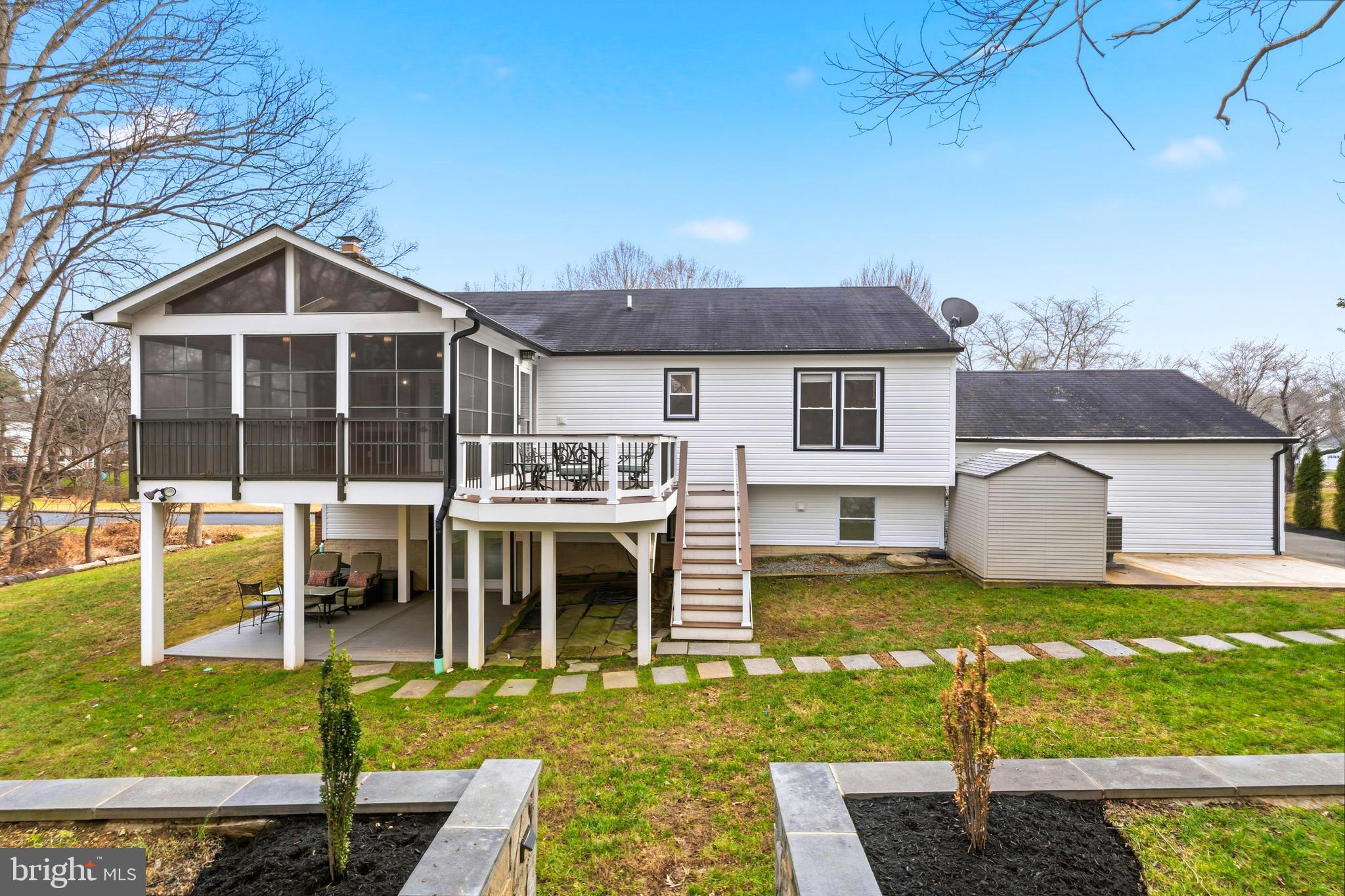 MILLS FARM - Residential