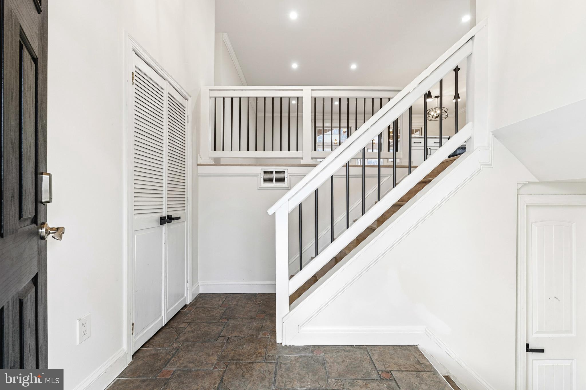 MILLS FARM - Residential