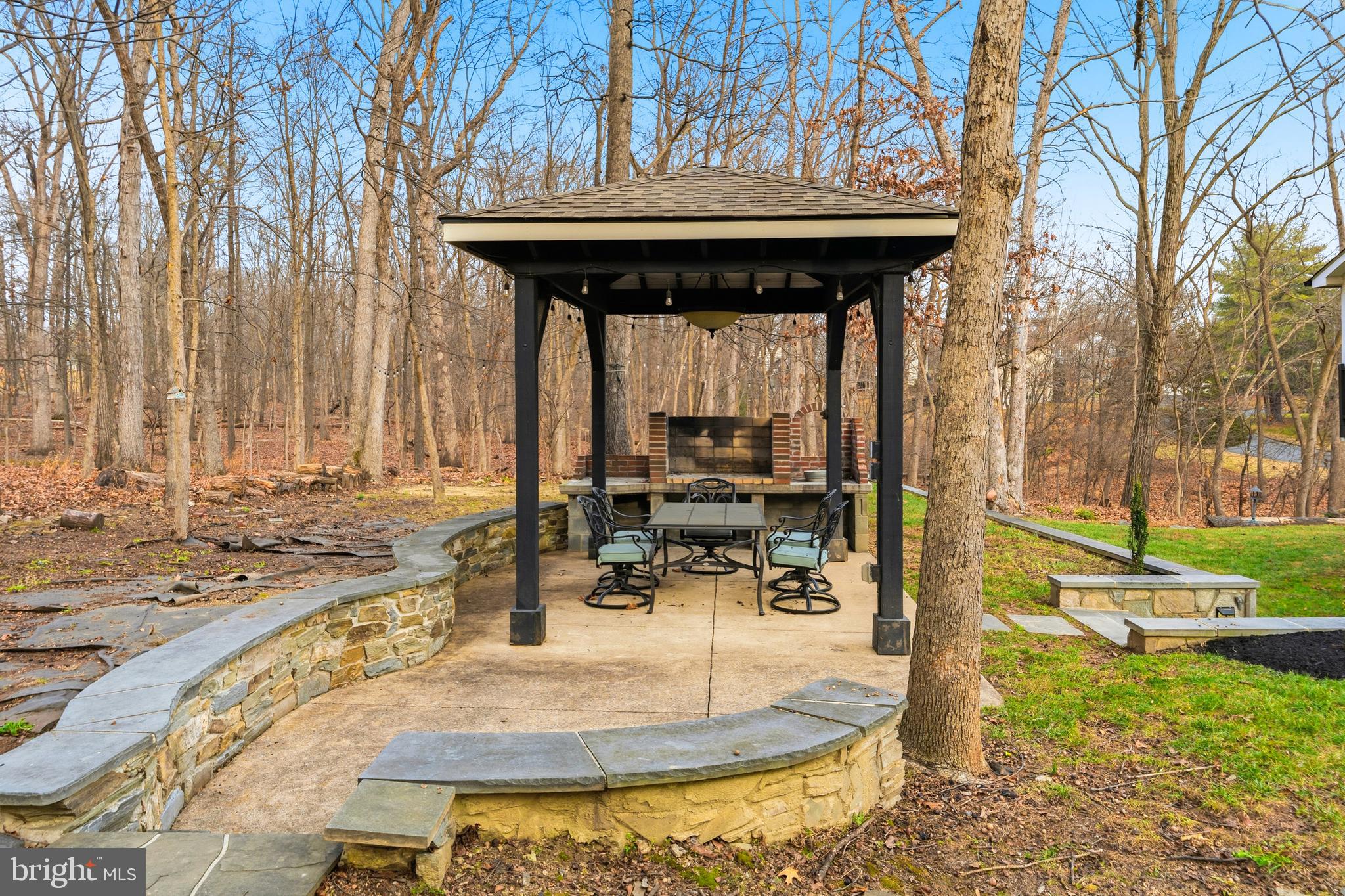 MILLS FARM - Residential