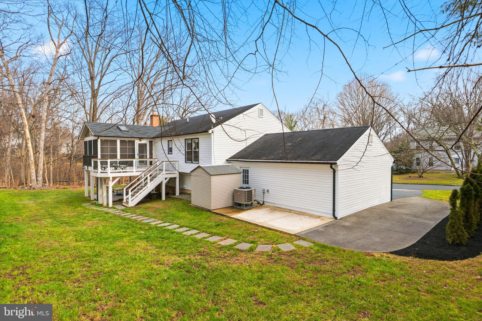 MILLS FARM - Residential