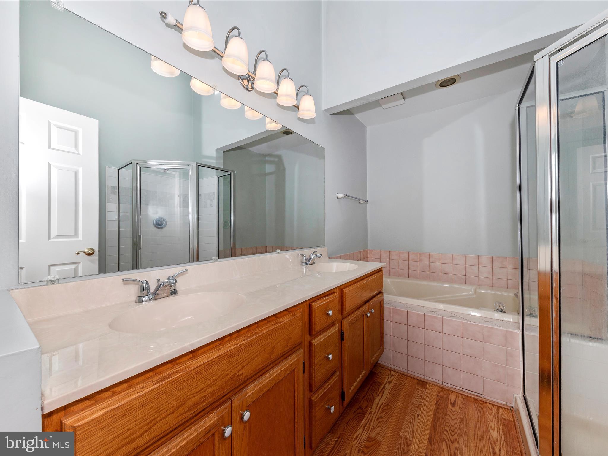 NORTH GATE TOWNE HOMES - Residential