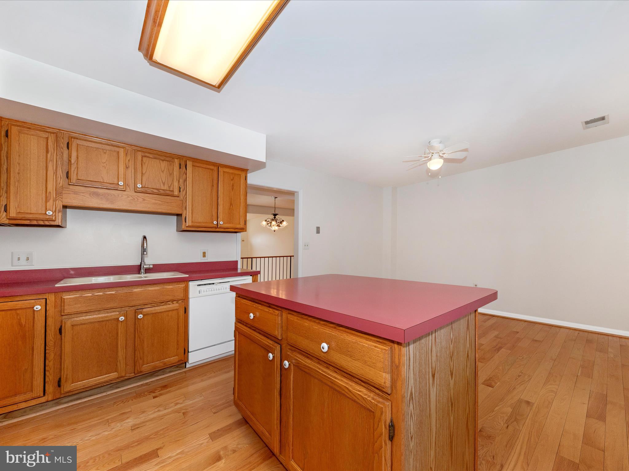 NORTH GATE TOWNE HOMES - Residential