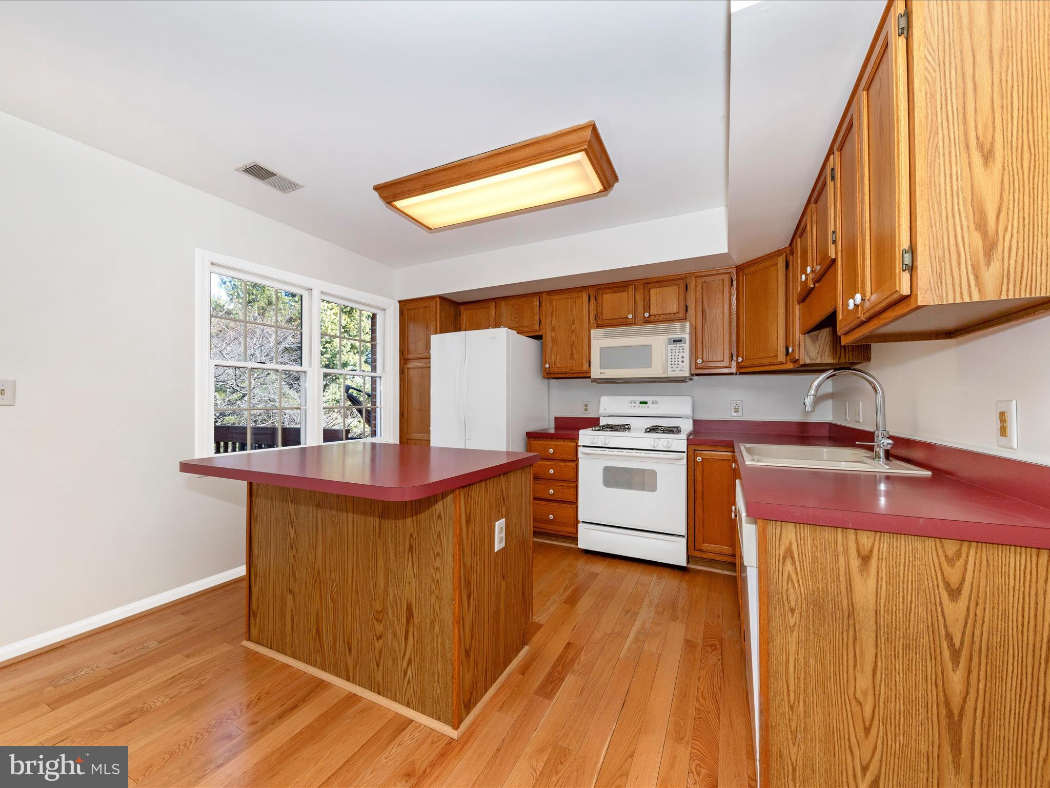 NORTH GATE TOWNE HOMES - Residential