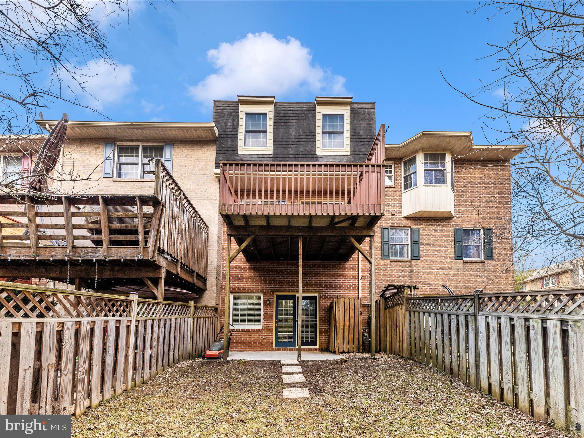 NORTH GATE TOWNE HOMES - Residential