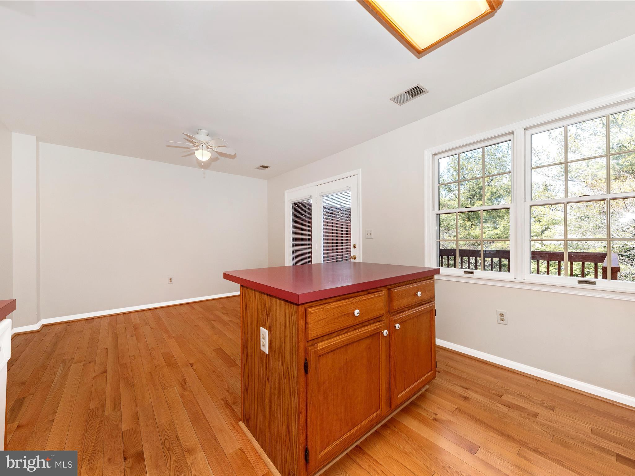 NORTH GATE TOWNE HOMES - Residential