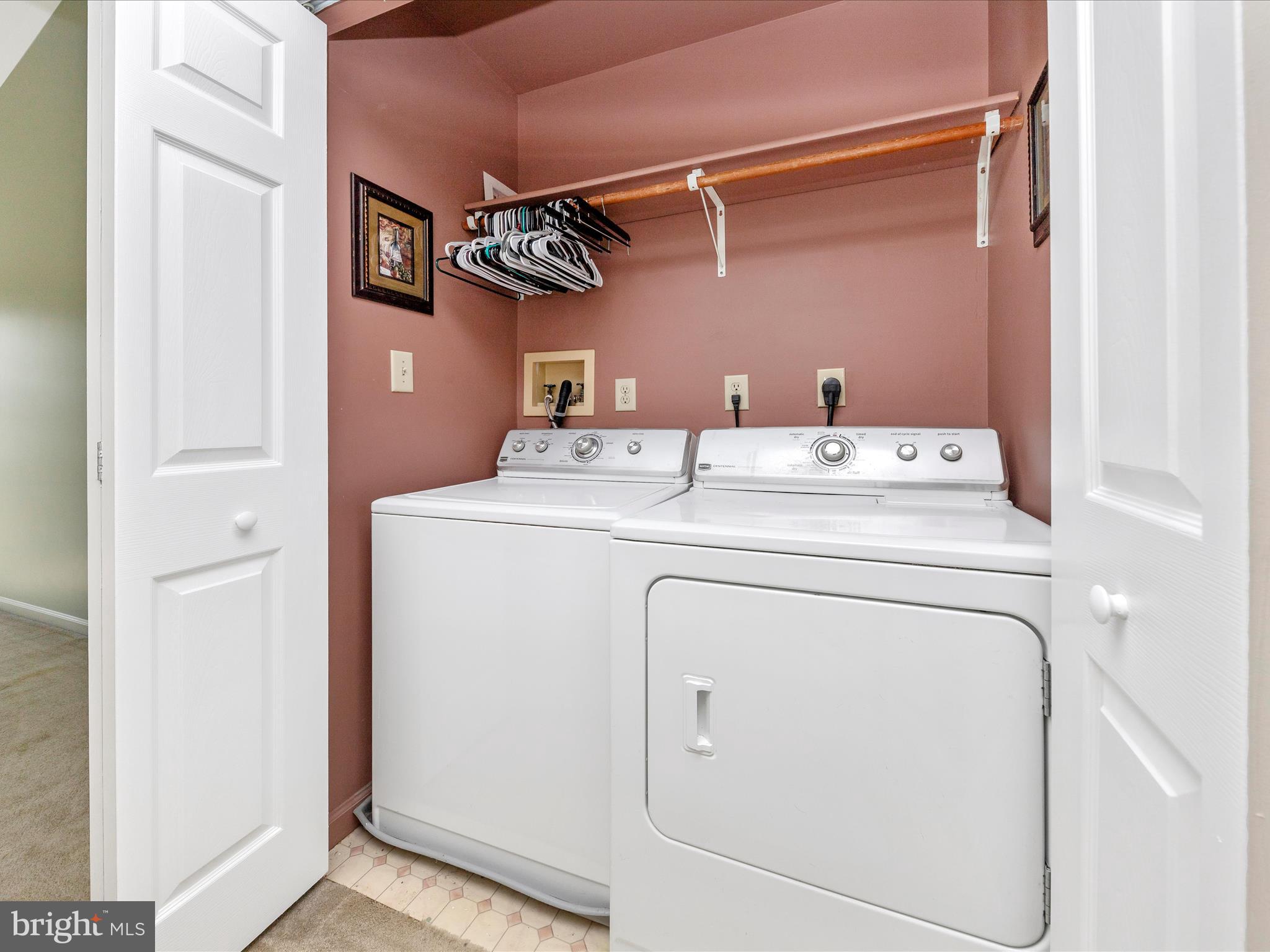 NORTH GATE TOWNE HOMES - Residential