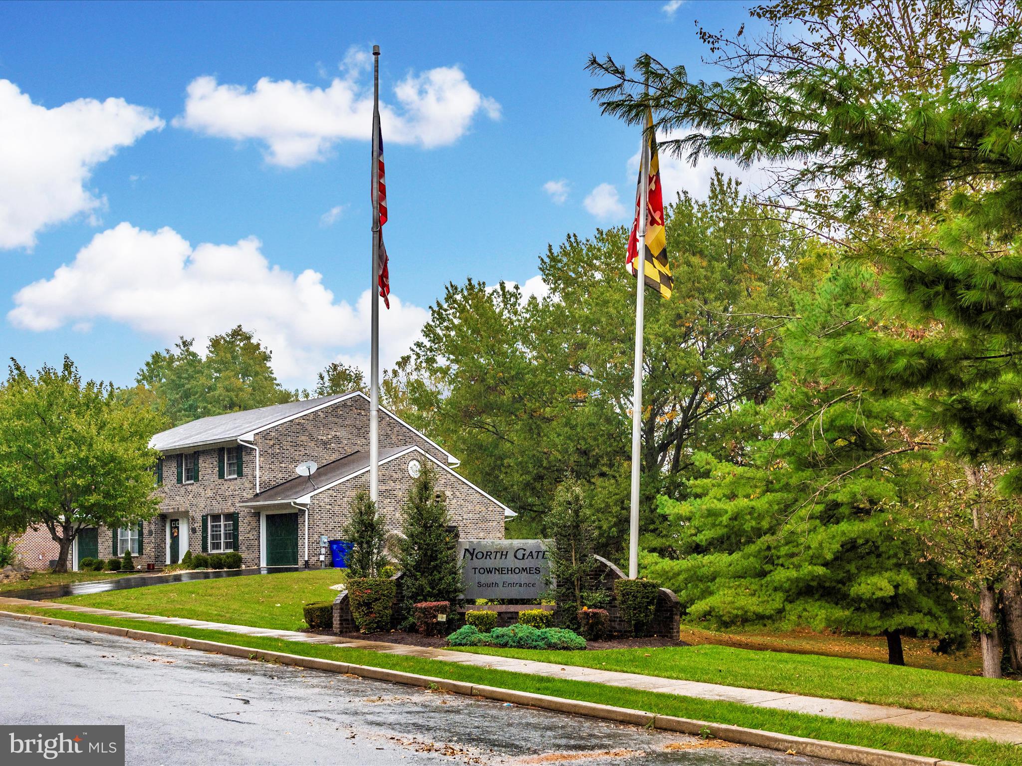 NORTH GATE TOWNE HOMES - Residential