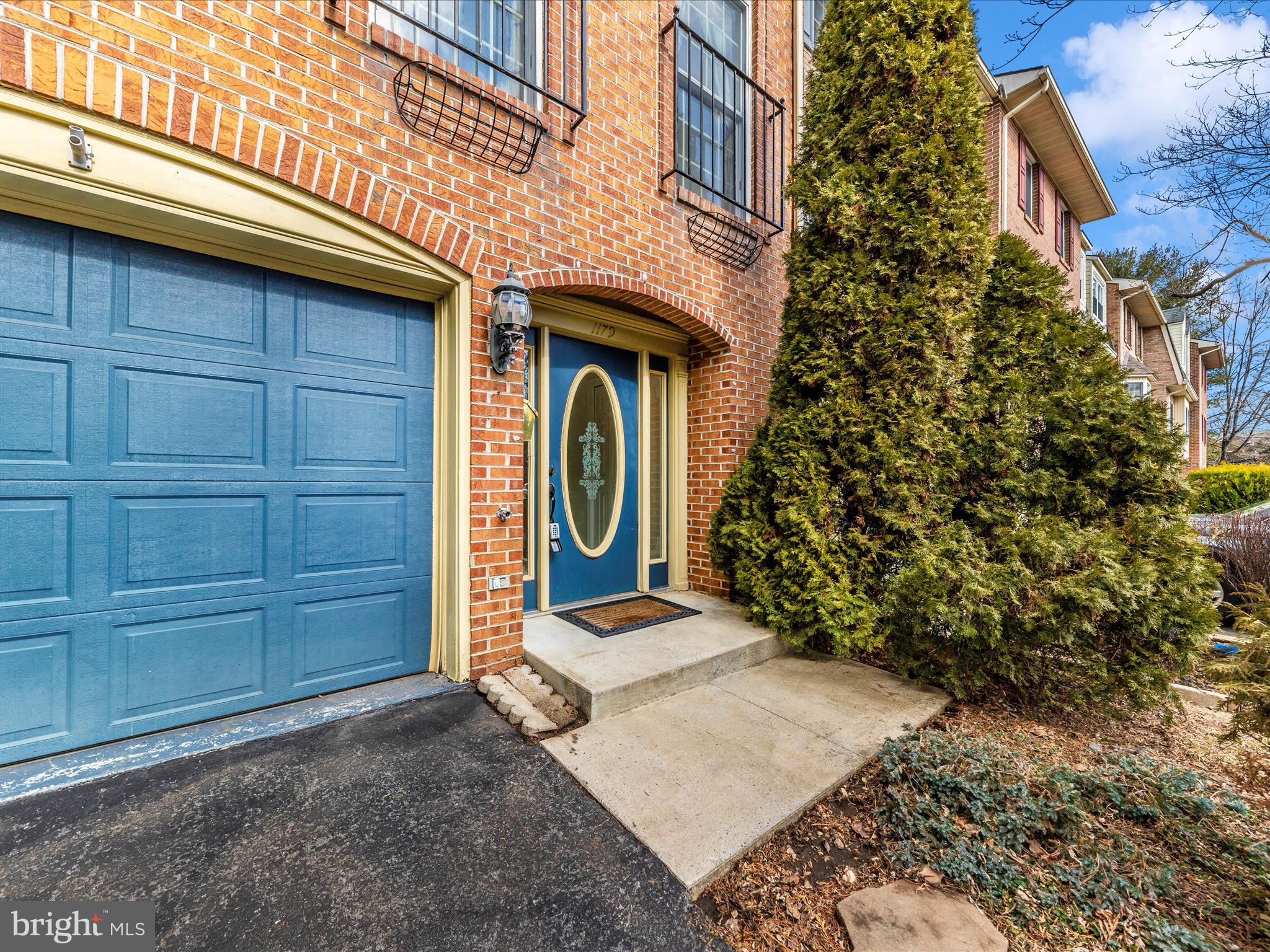 NORTH GATE TOWNE HOMES - Residential