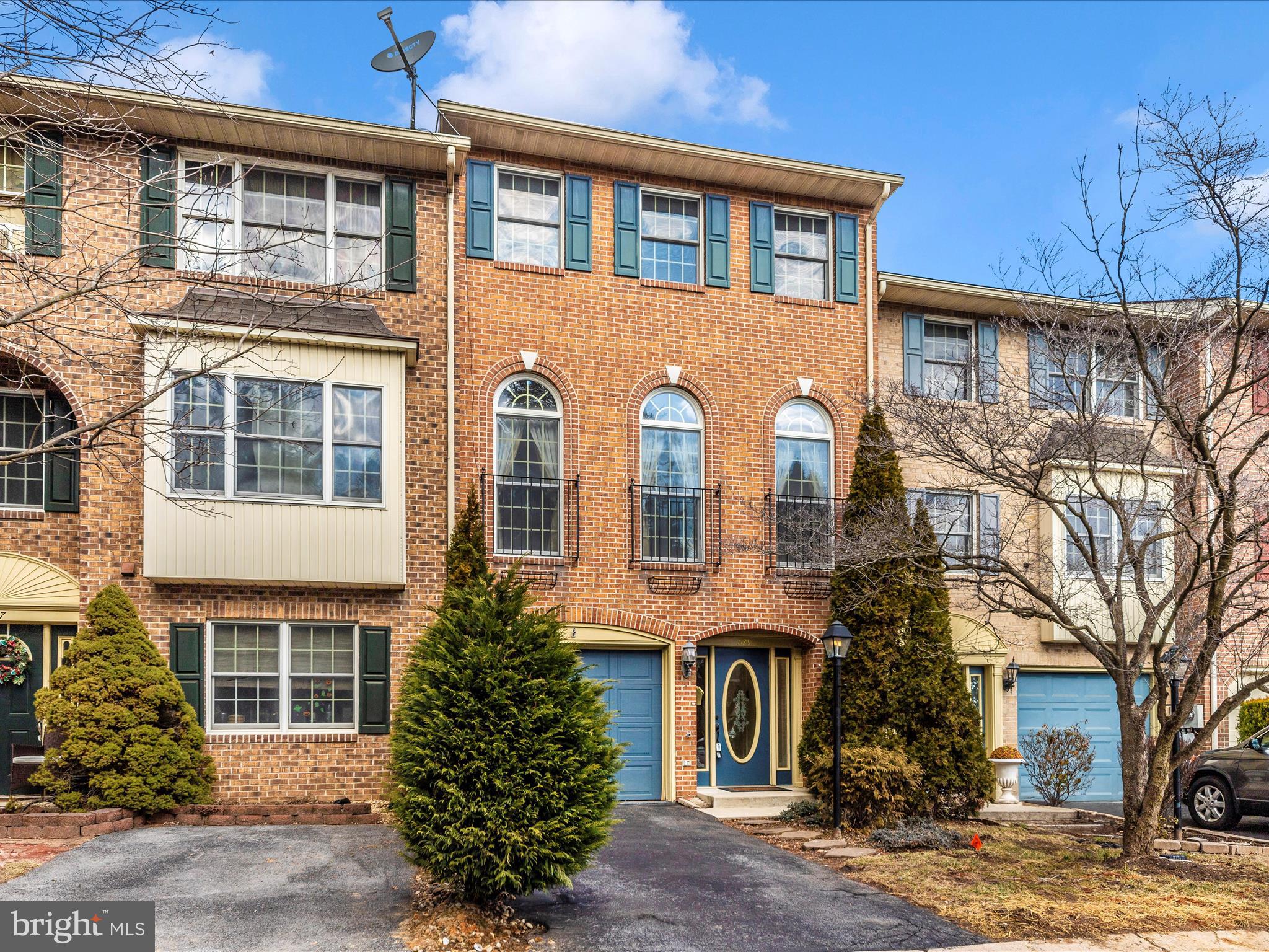 NORTH GATE TOWNE HOMES - Residential