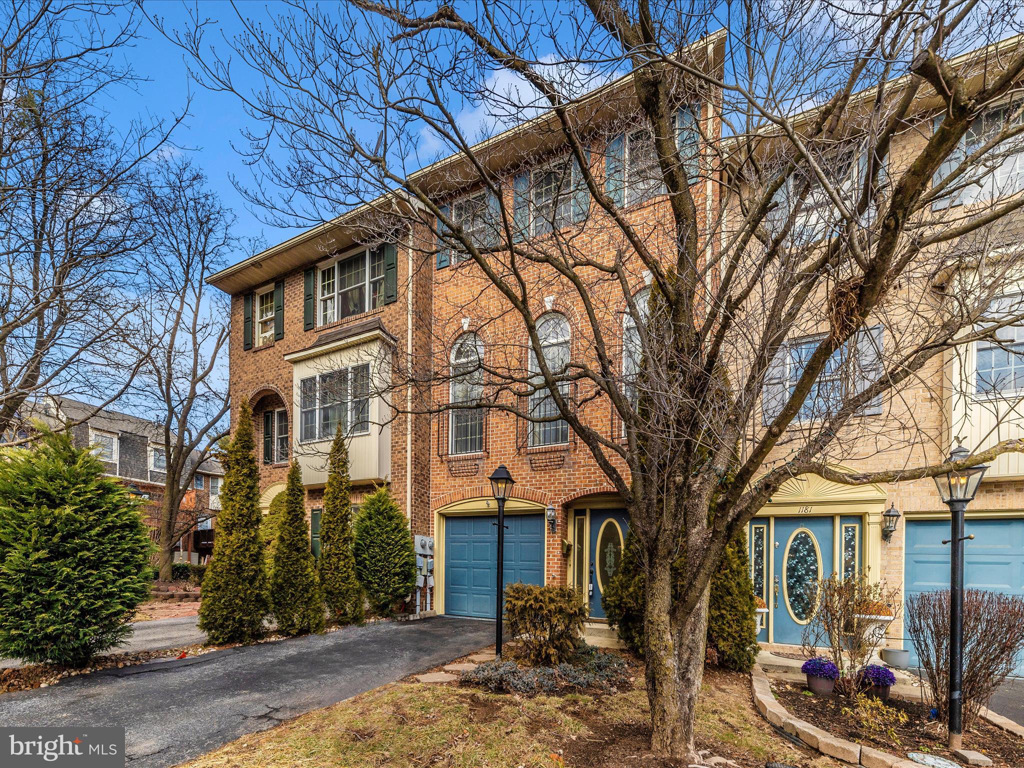 NORTH GATE TOWNE HOMES - Residential