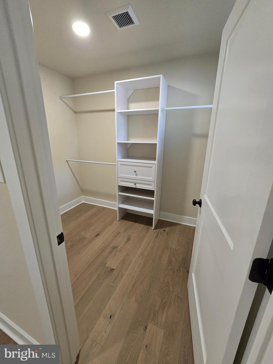 NON AVAILABLE - Residential