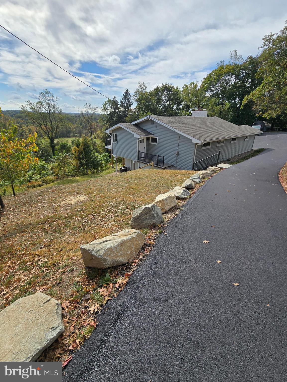 873 FERRY ROAD
