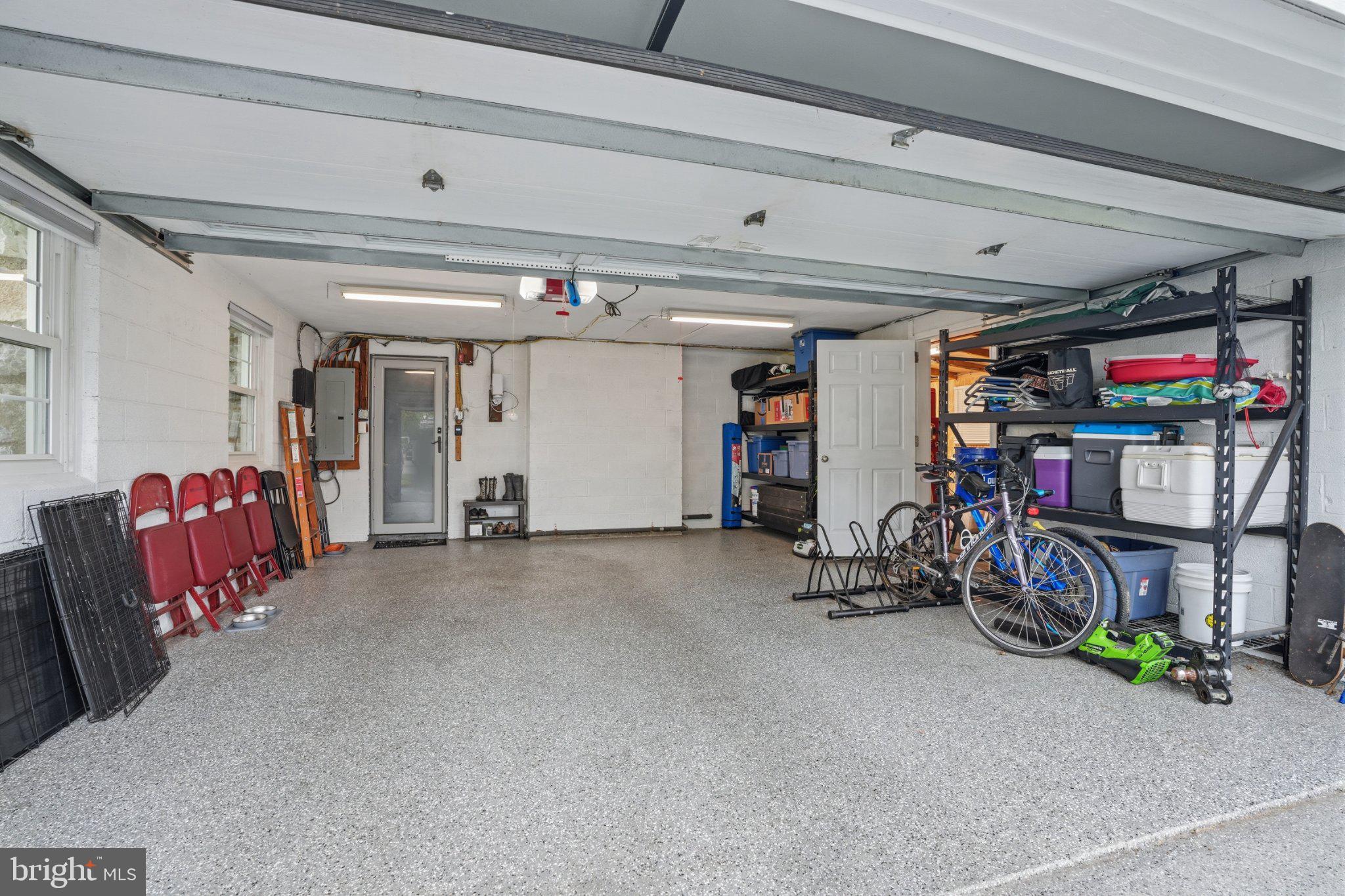 MAPLE GLEN - Residential