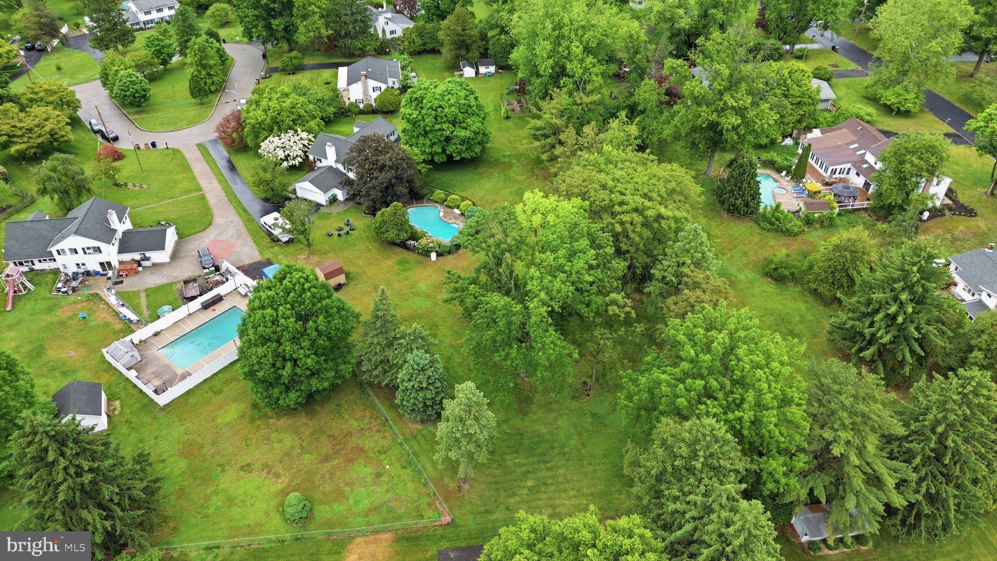 MAPLE GLEN - Residential