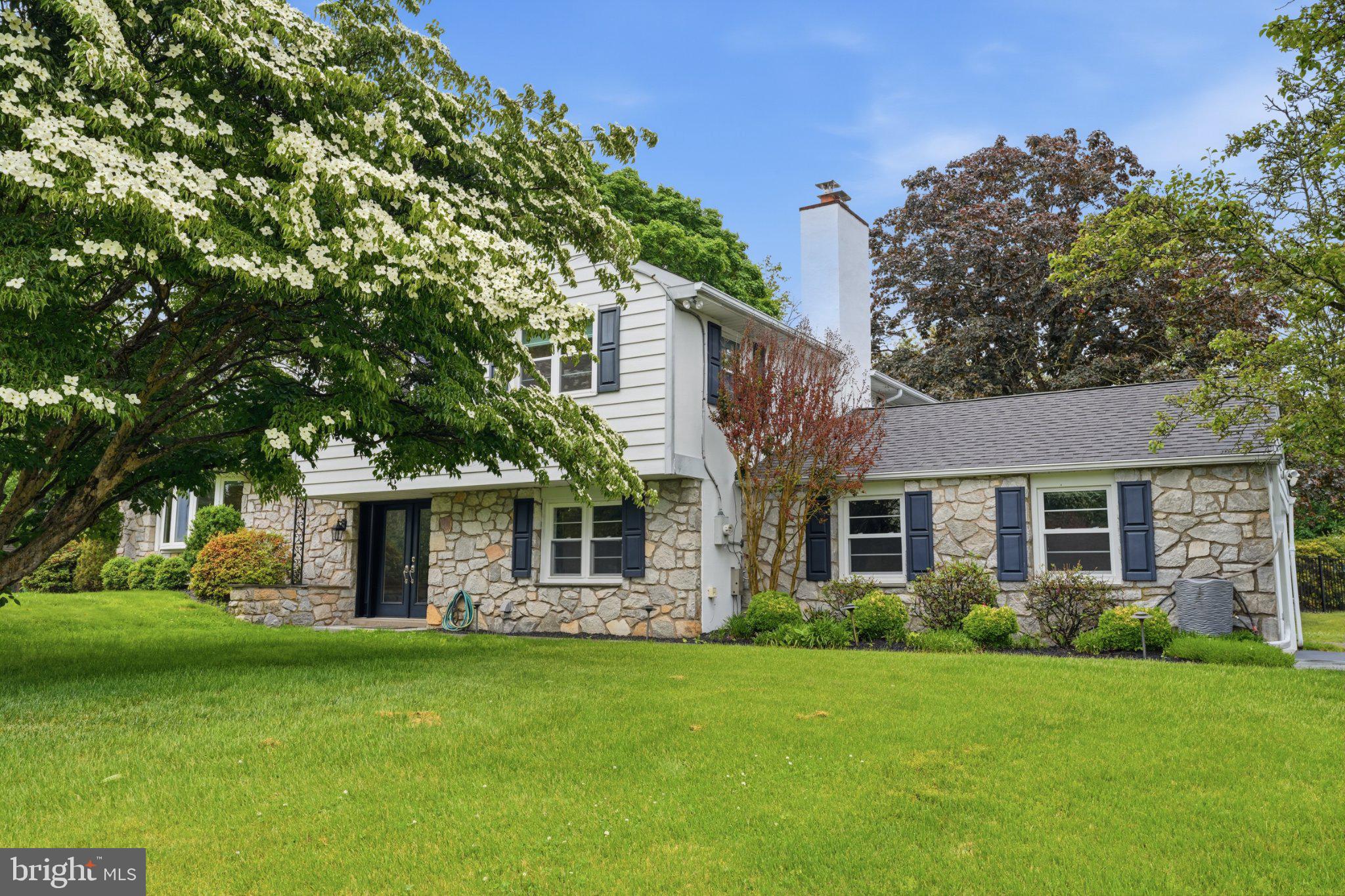MAPLE GLEN - Residential