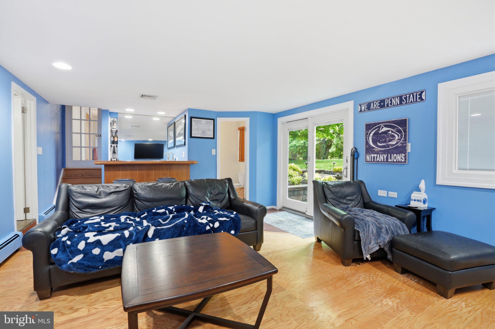 MAPLE GLEN - Residential