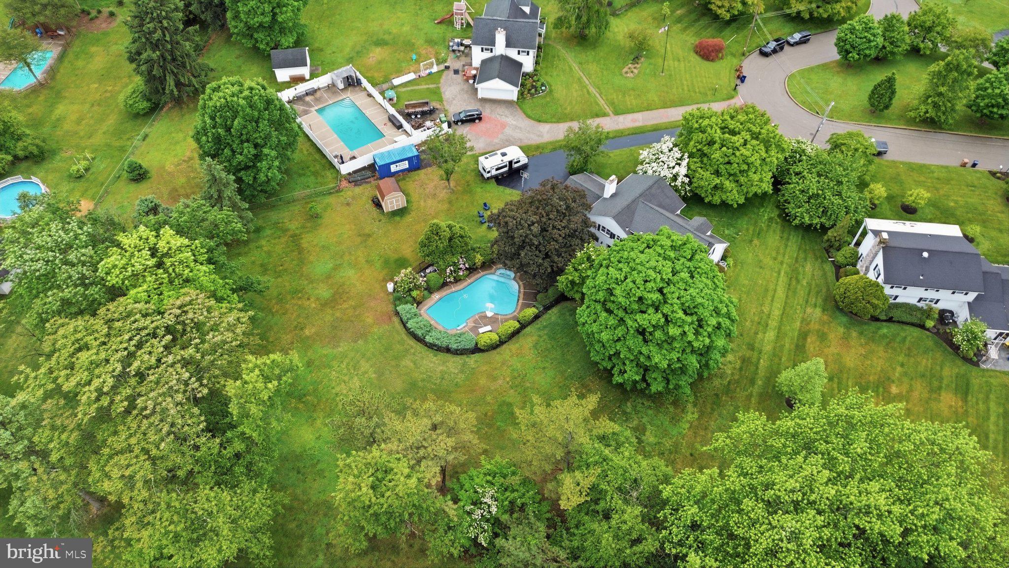 MAPLE GLEN - Residential