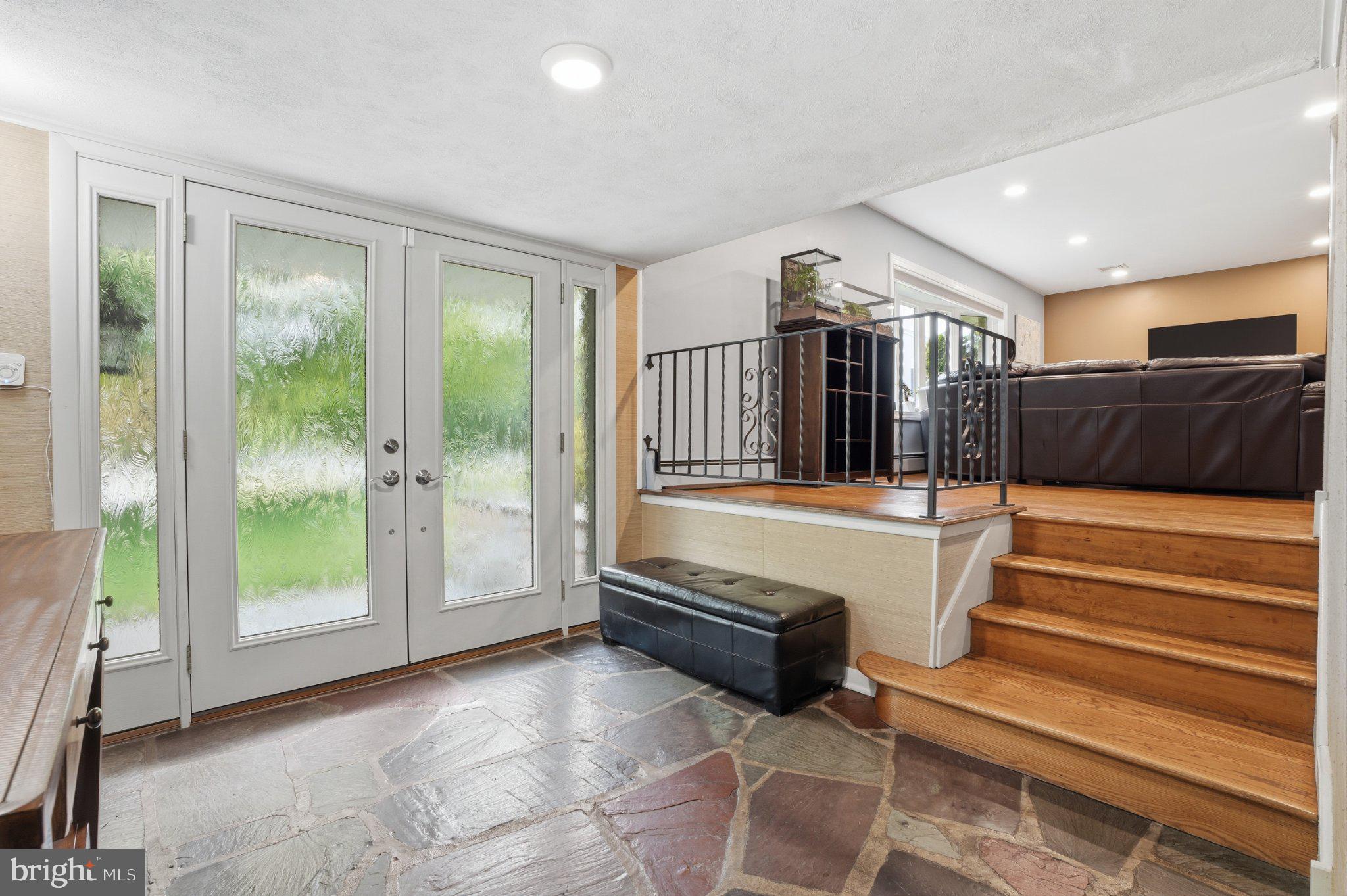 MAPLE GLEN - Residential