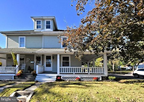 326 N 5TH PERKASIE PA 18944