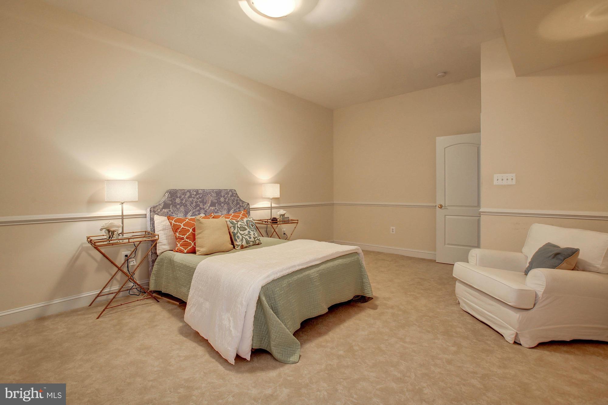 WOODLAND ACRES - Residential