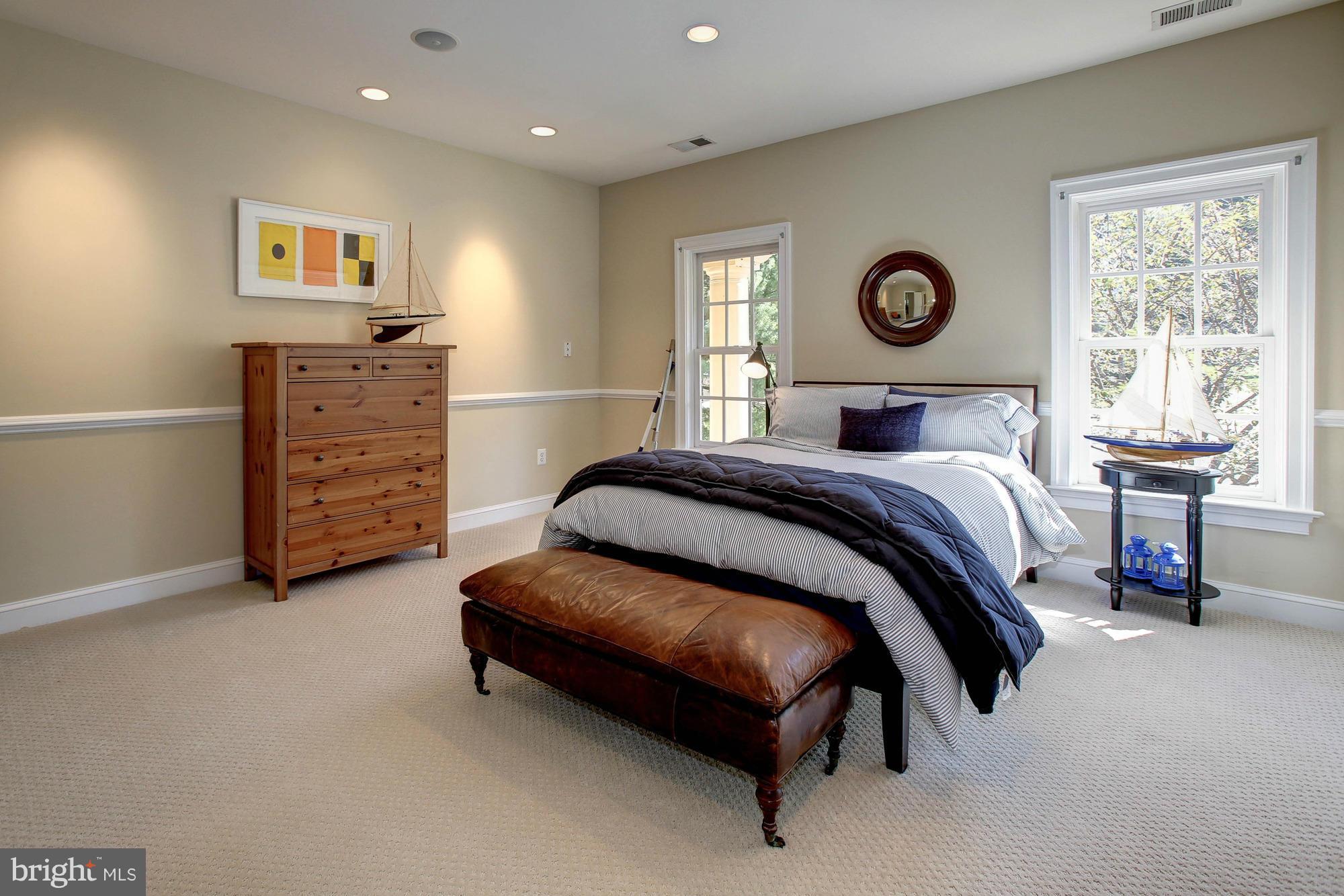 WOODLAND ACRES - Residential