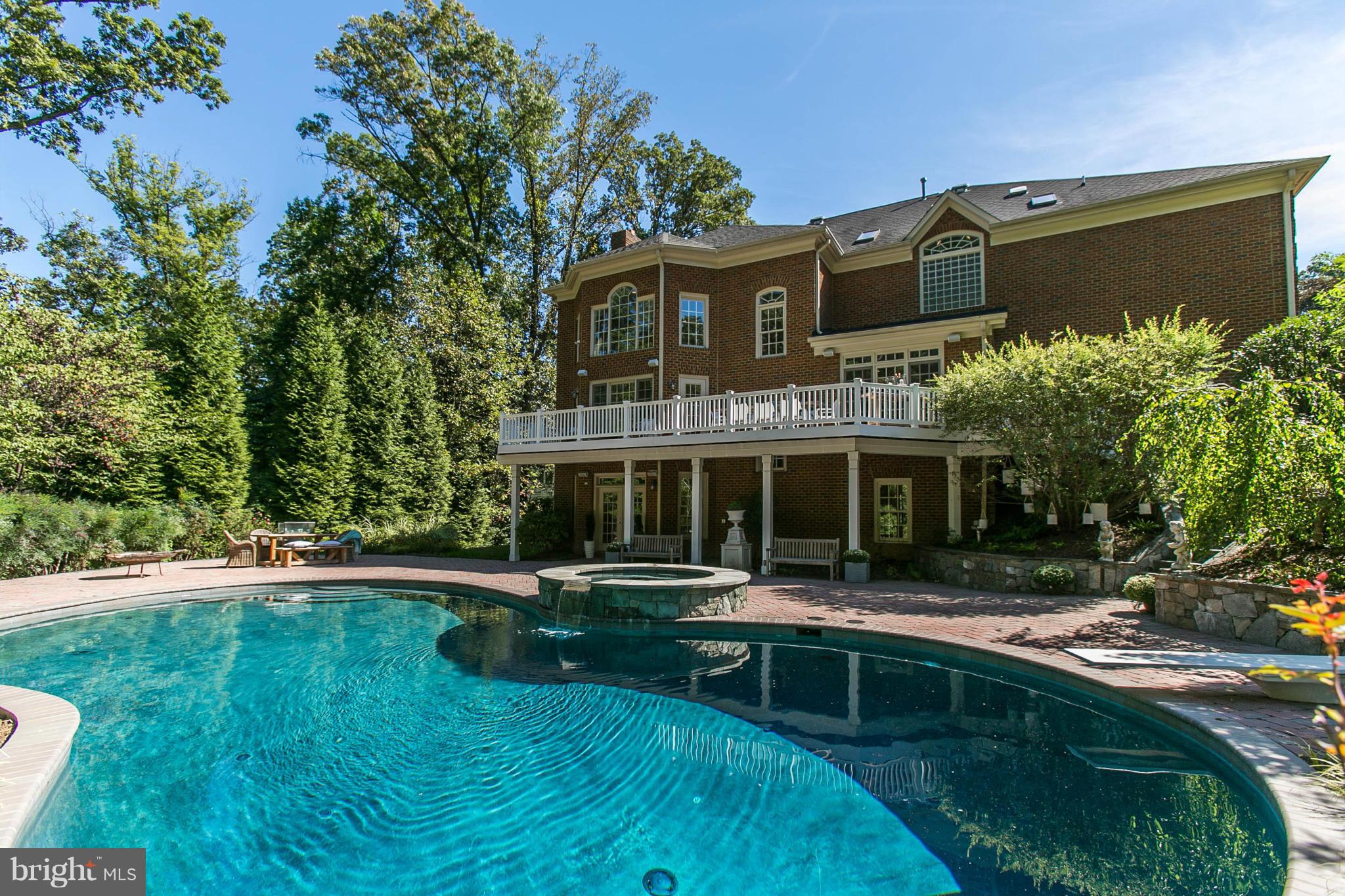 WOODLAND ACRES - Residential