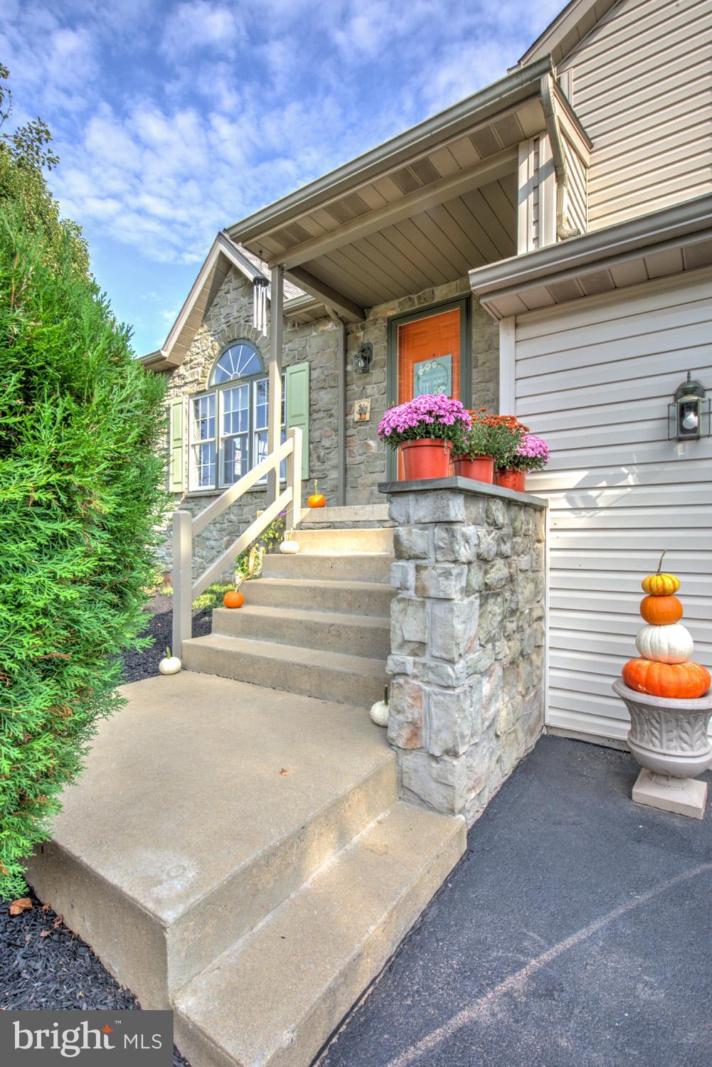 534 HIGH POINT DRIVE
