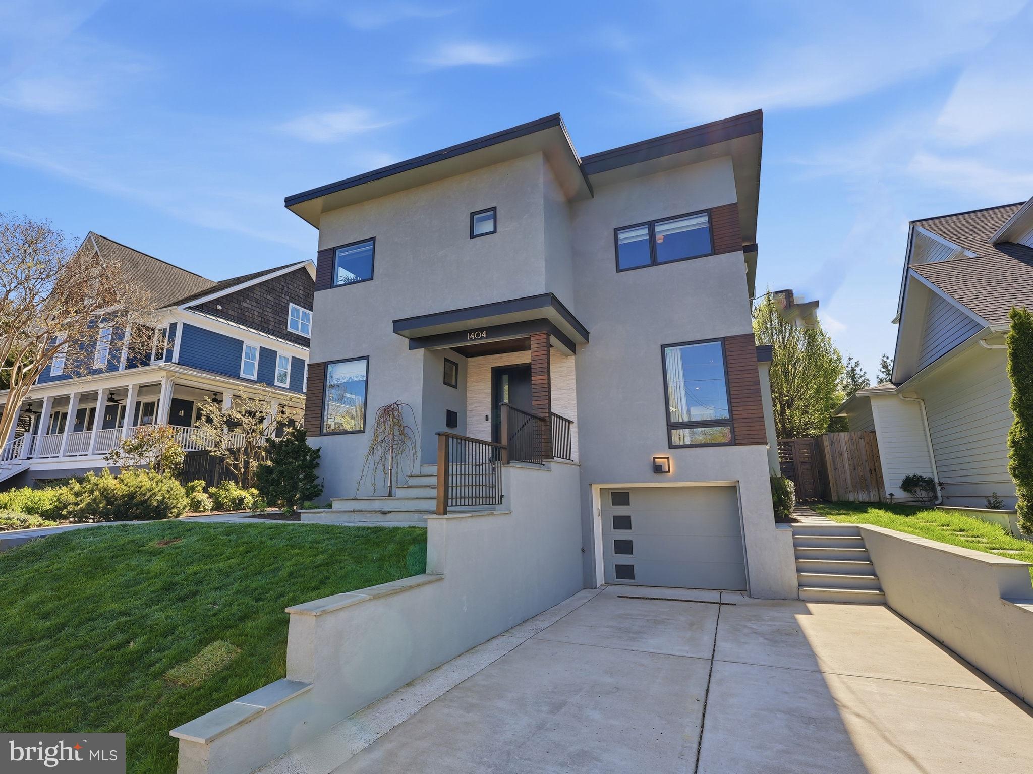 LYON VILLAGE - Residential