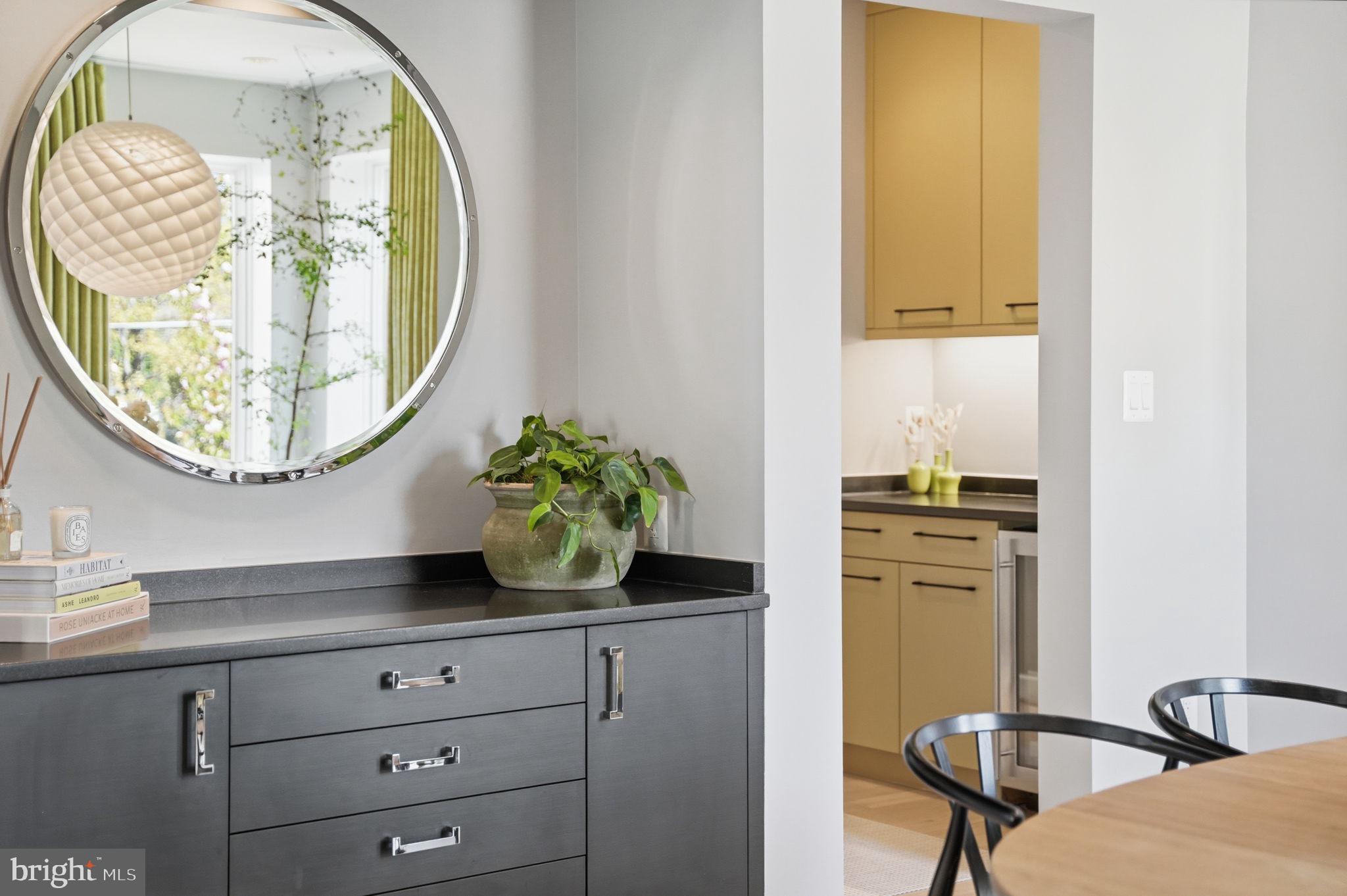 LYON VILLAGE - Residential