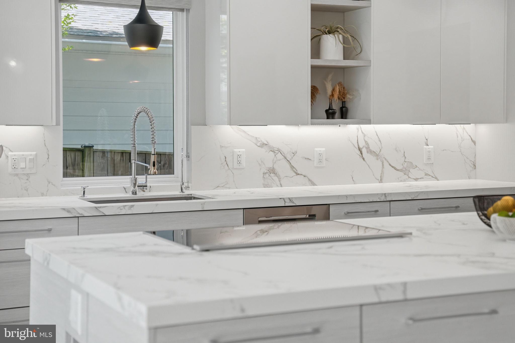 LYON VILLAGE - Residential