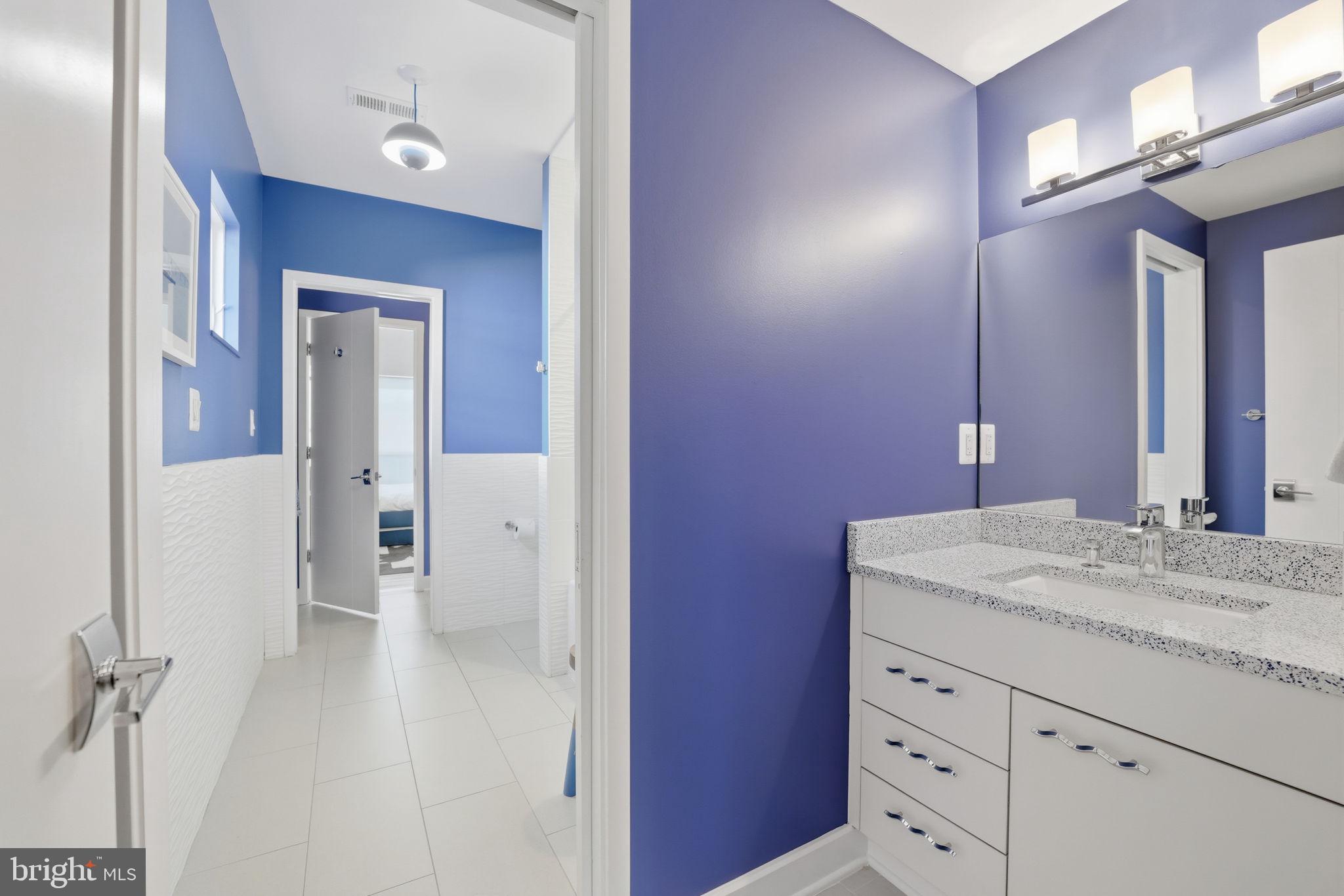 LYON VILLAGE - Residential