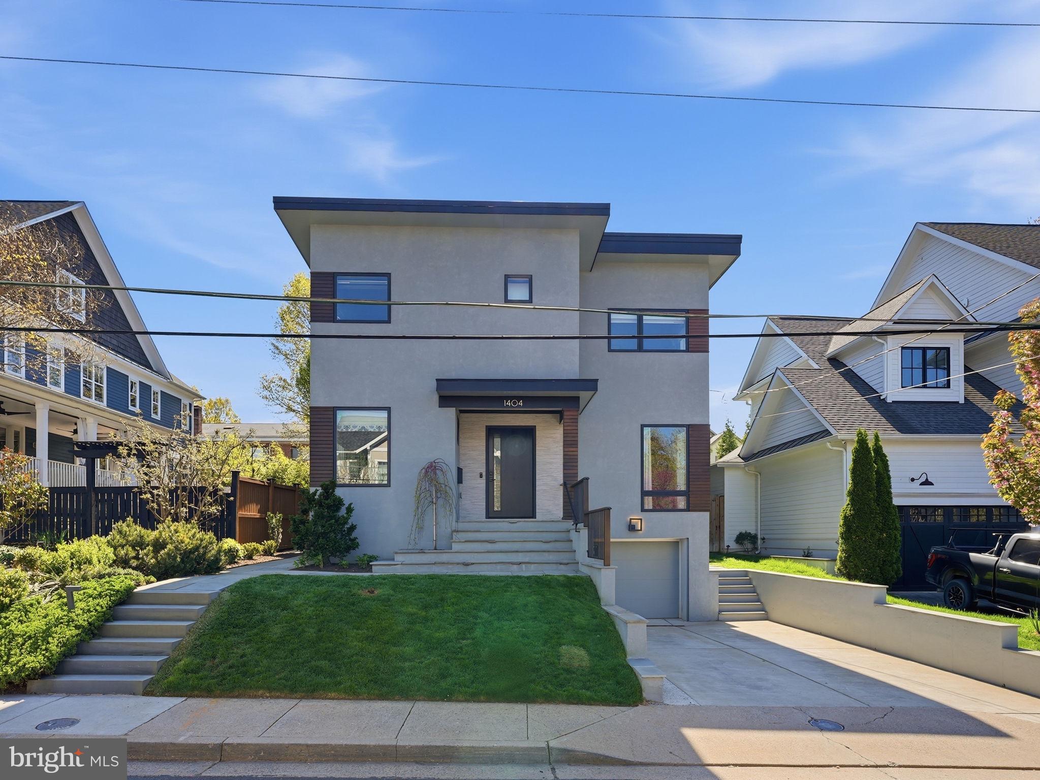 LYON VILLAGE - Residential