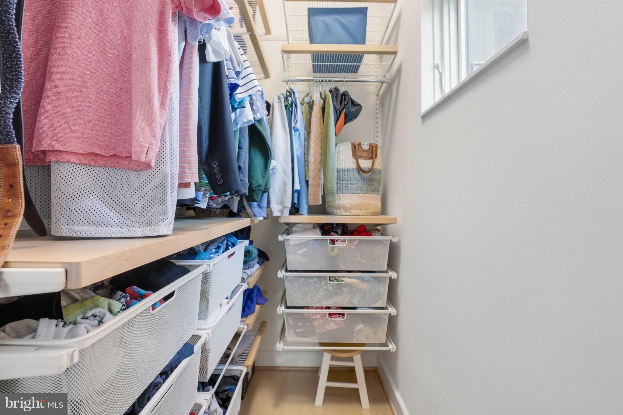 LYON VILLAGE - Residential