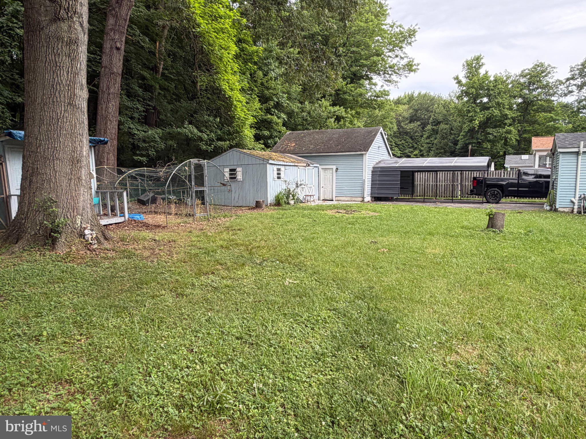 1132 MAPLE ROAD
