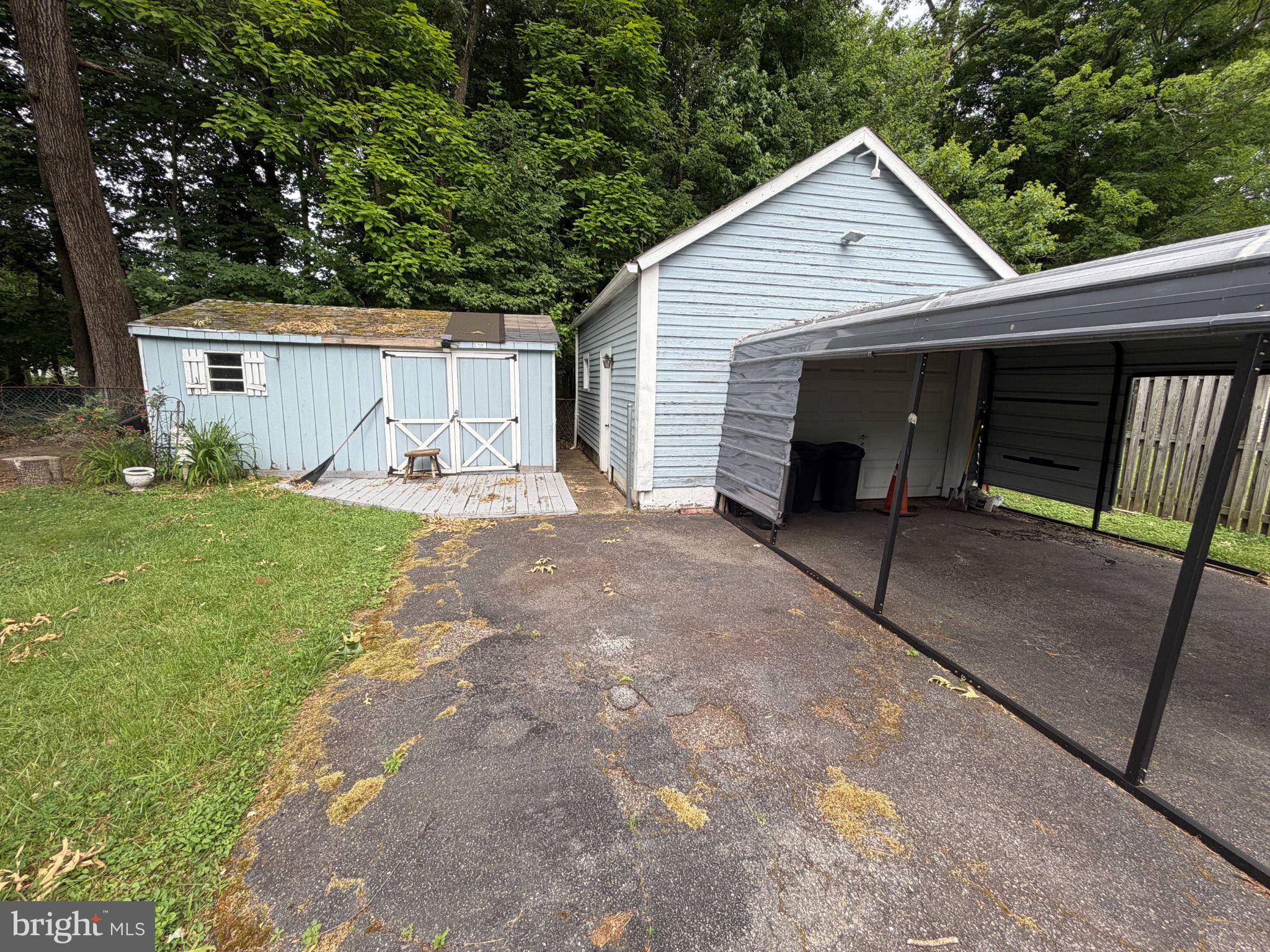 1132 MAPLE ROAD