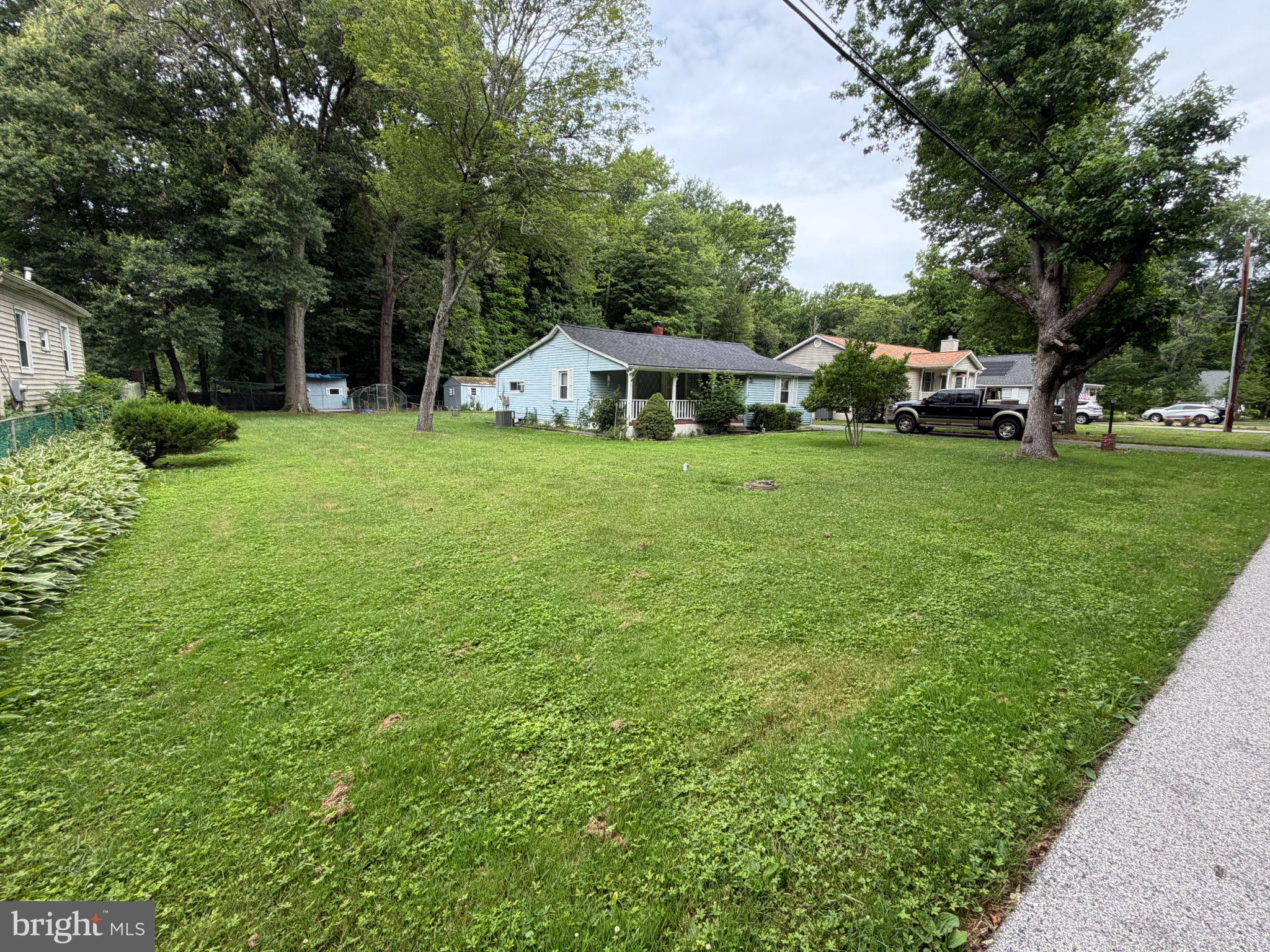 1132 MAPLE ROAD