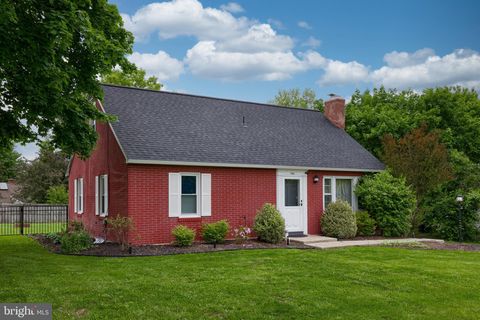 Photo of 590 Orchard Road, Manheim, PA 17545 (MLS # PALA2052198)