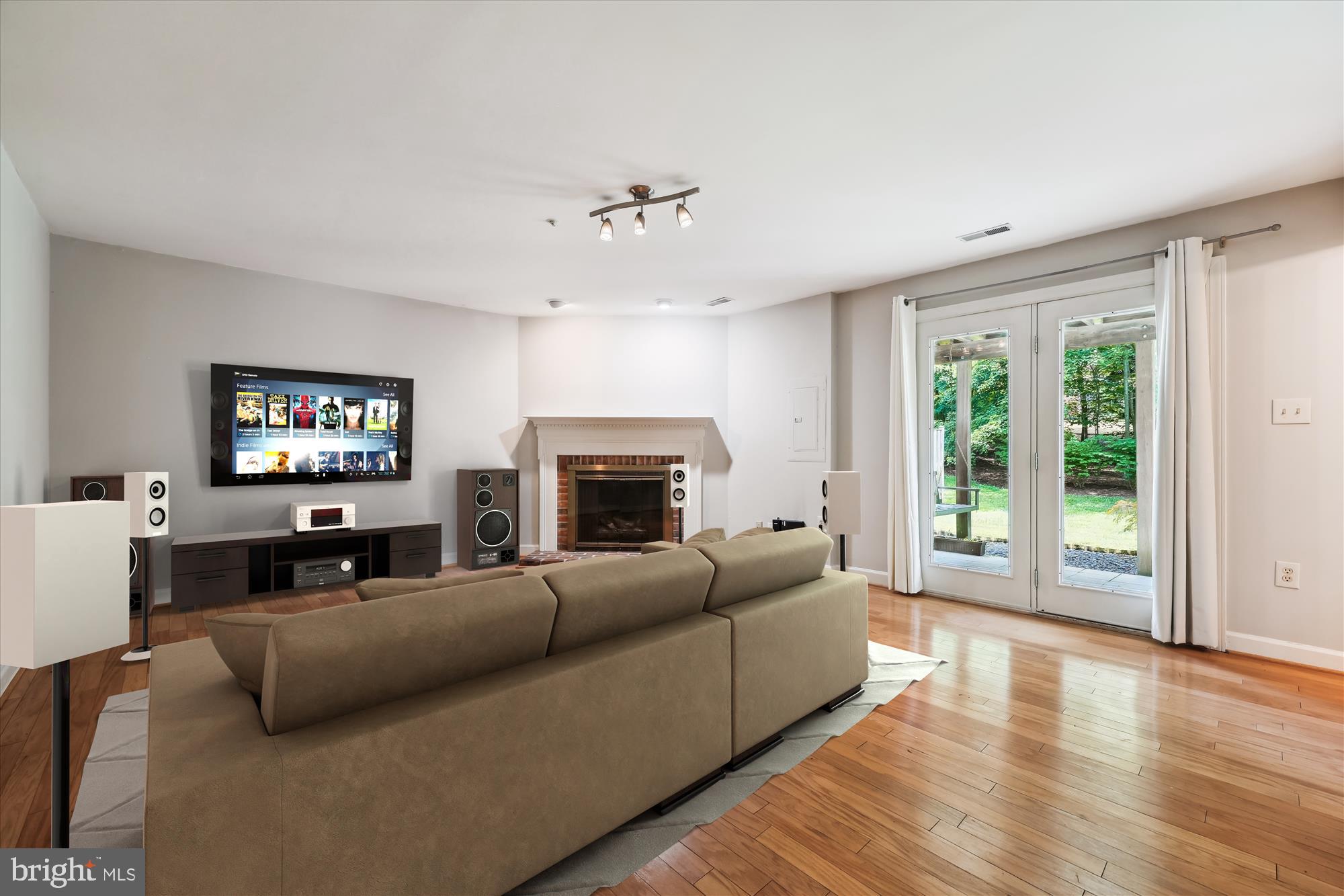 DECOVERLY ADVENTURE - Residential