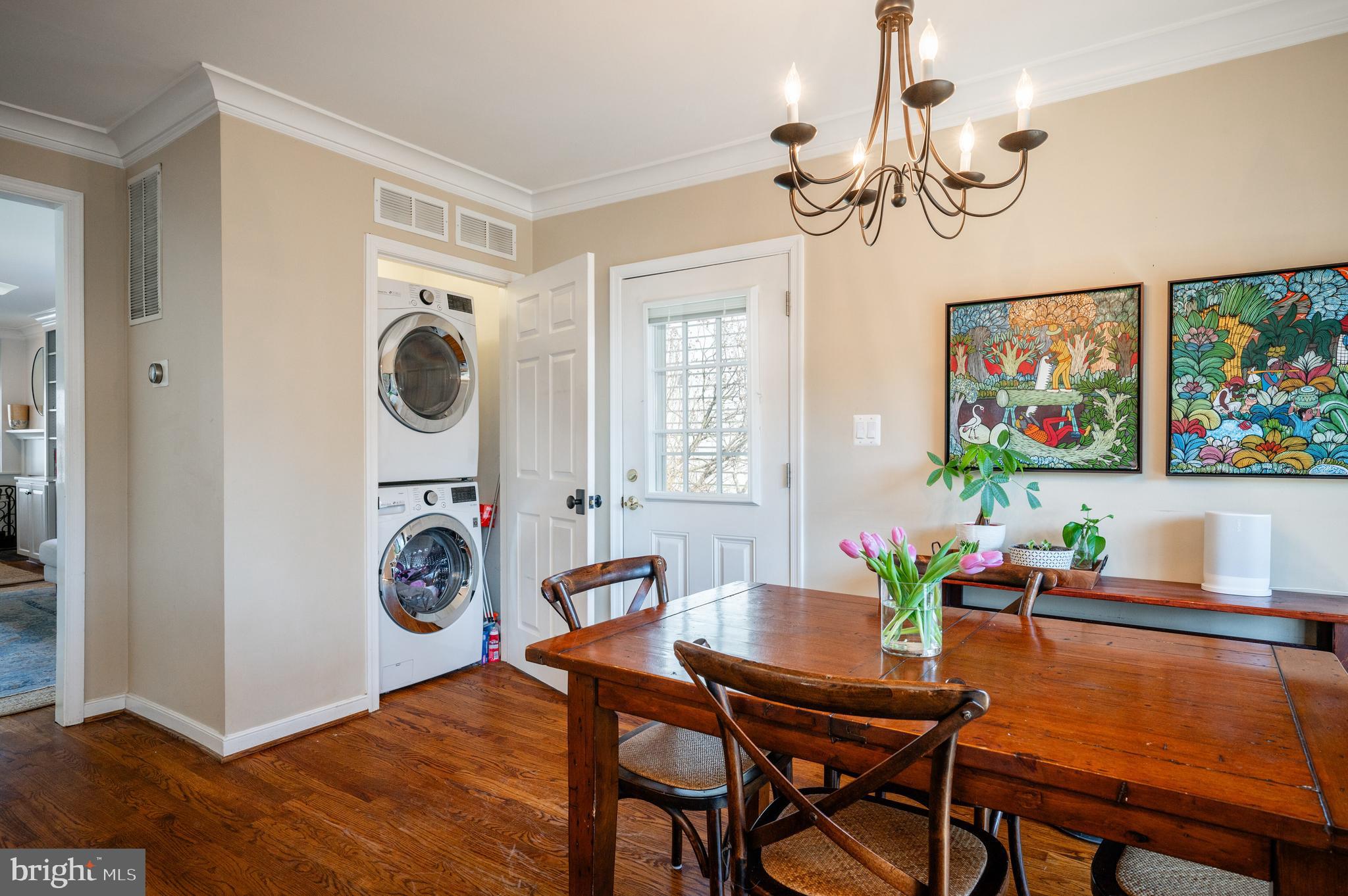 ROSEMONT PARK - Residential