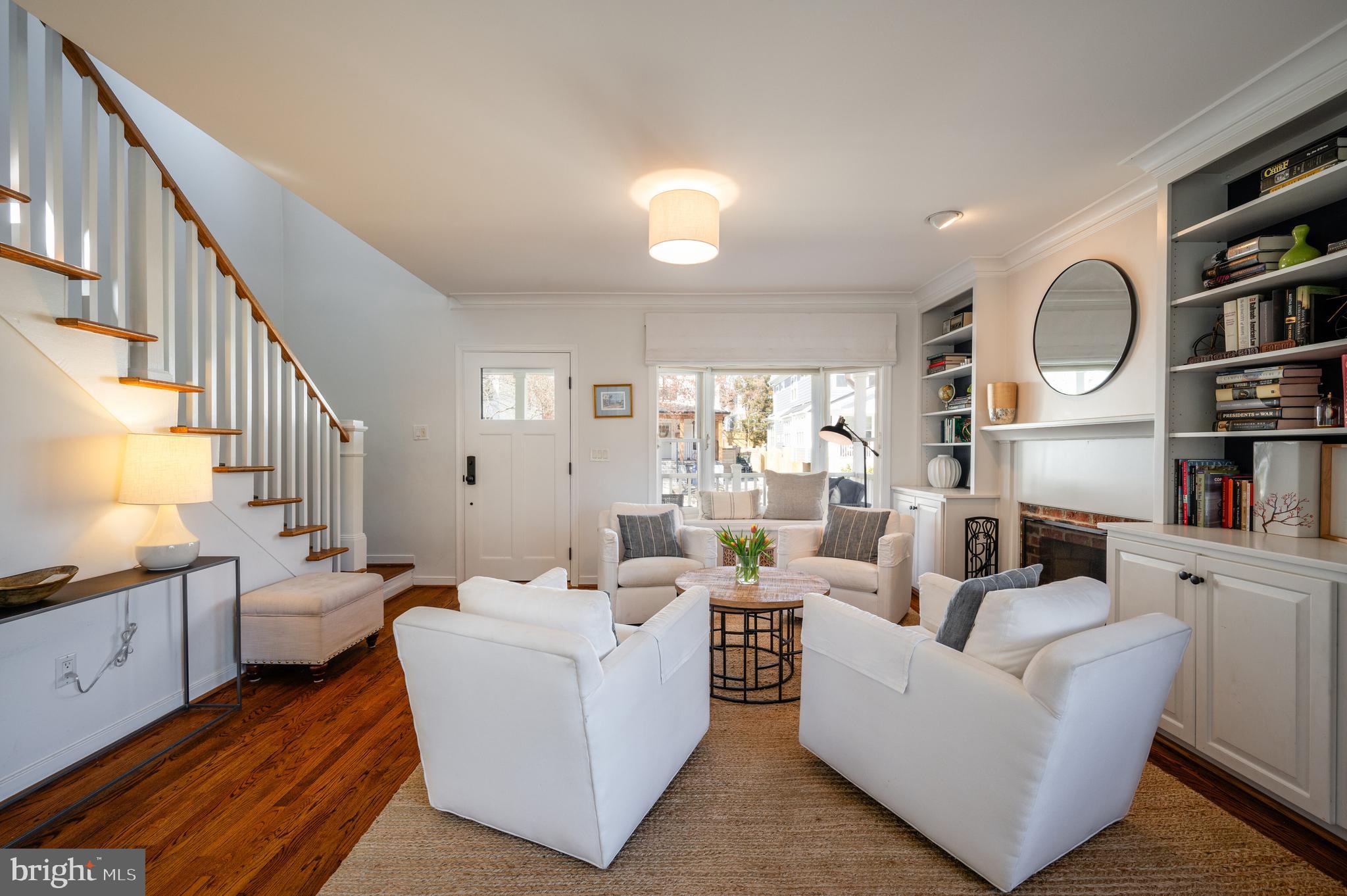 ROSEMONT PARK - Residential