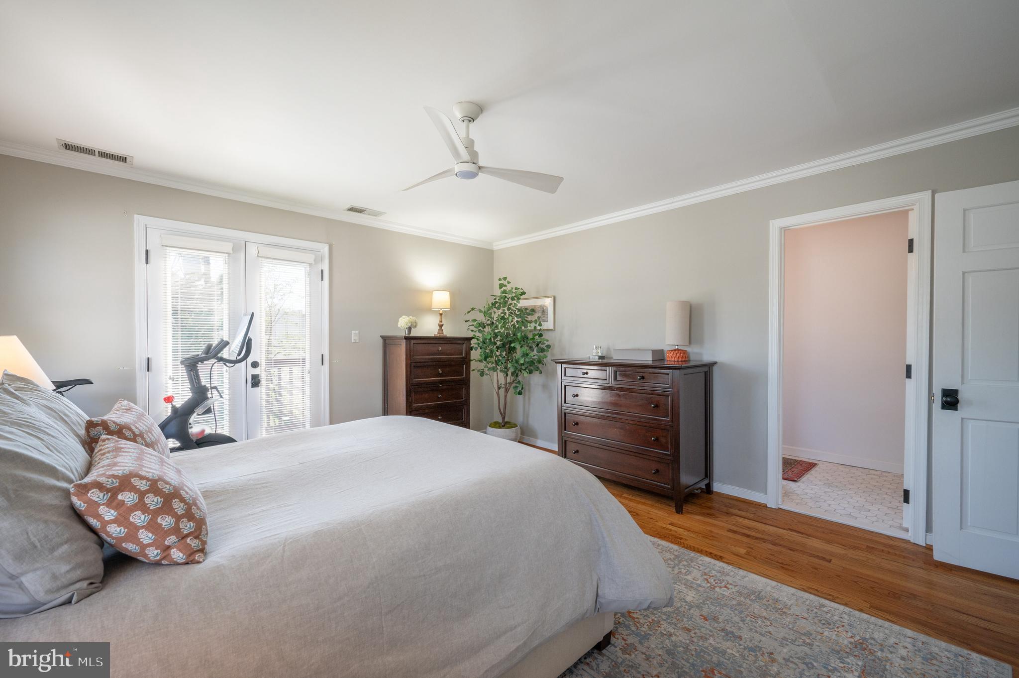 ROSEMONT PARK - Residential