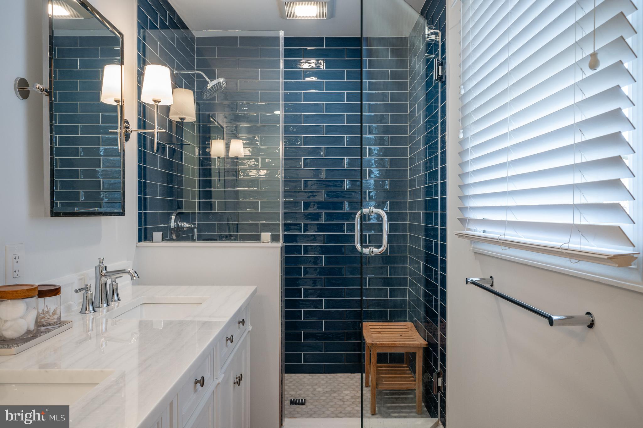 ROSEMONT PARK - Residential