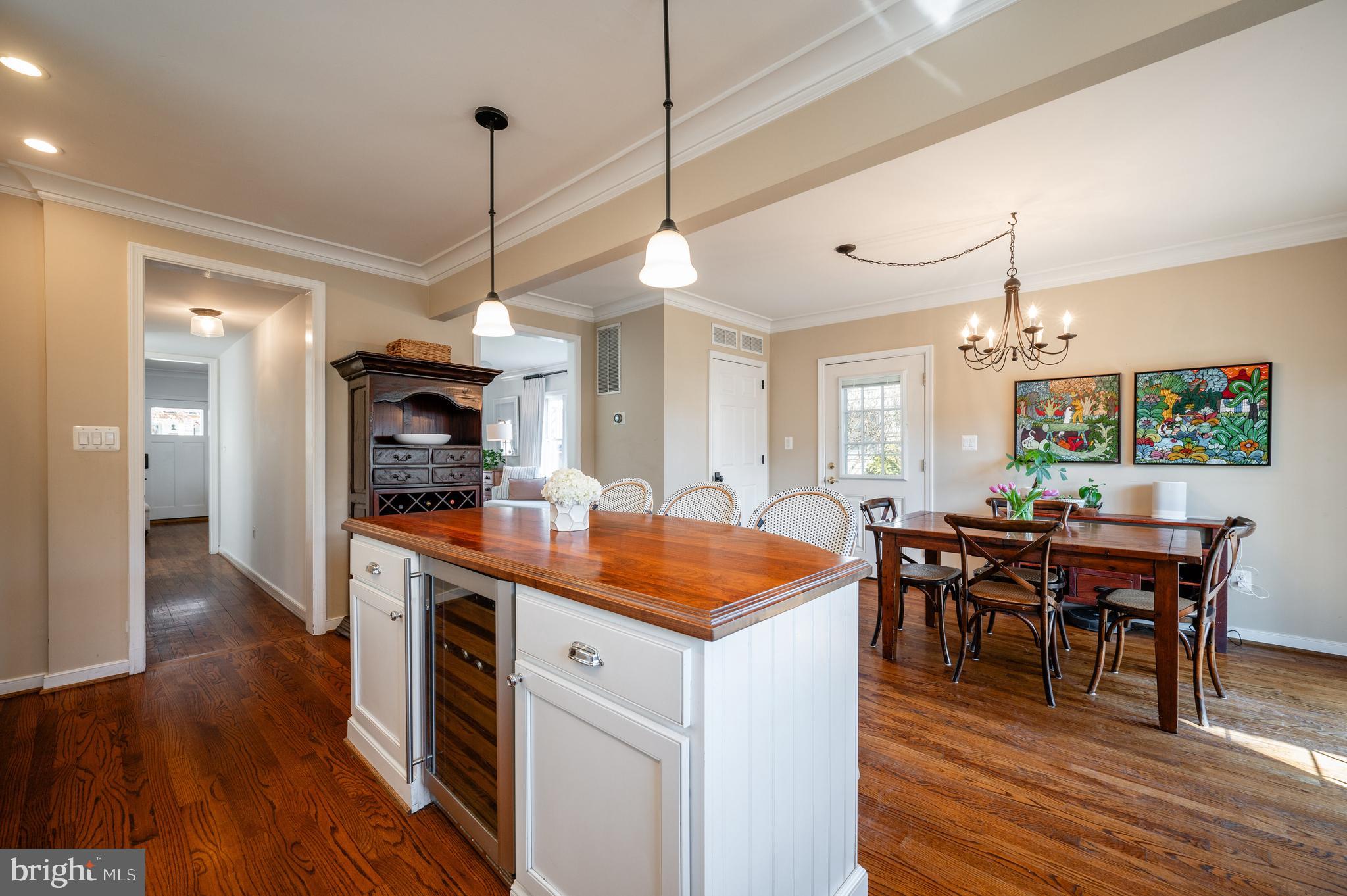 ROSEMONT PARK - Residential