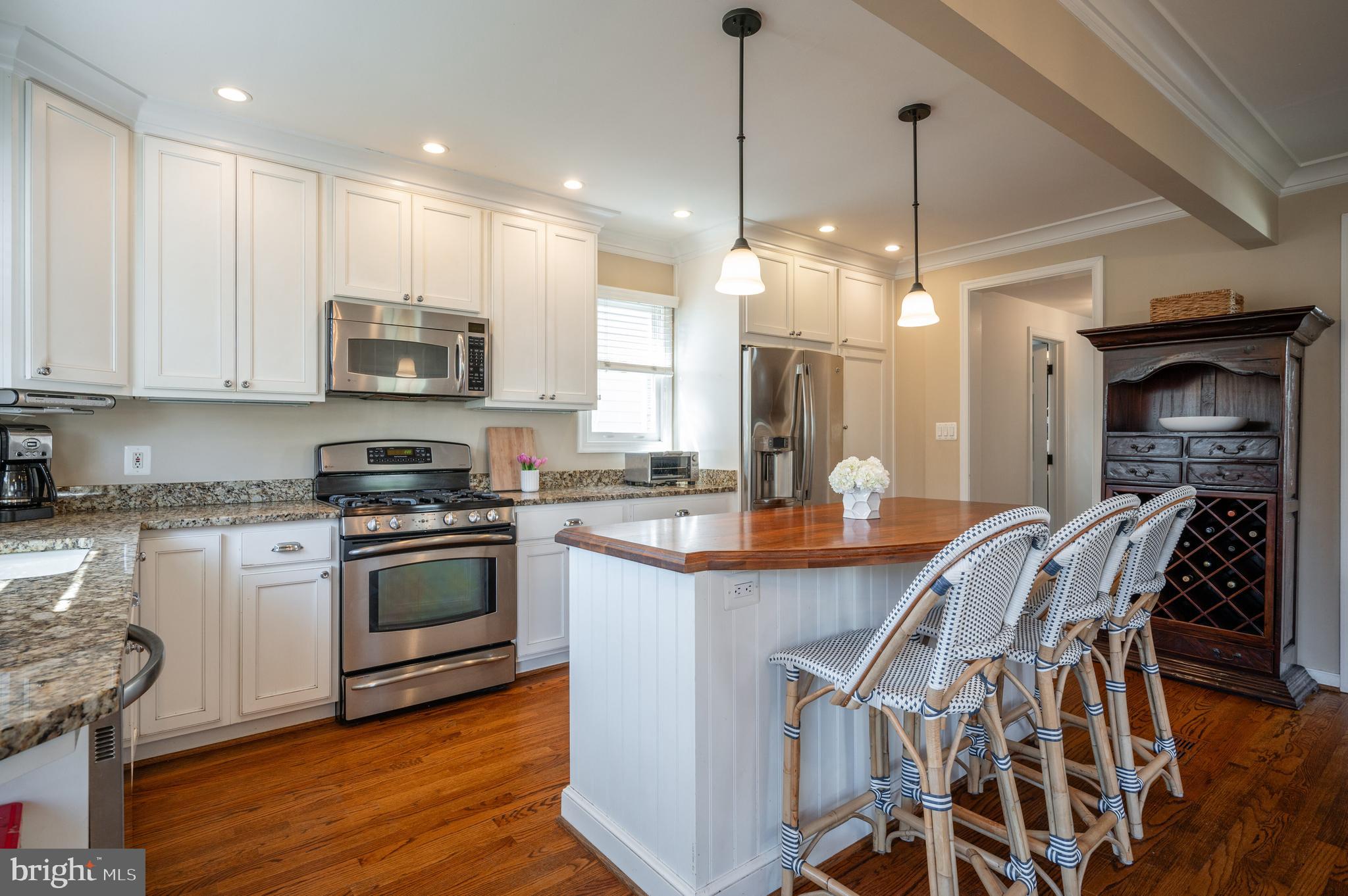 ROSEMONT PARK - Residential