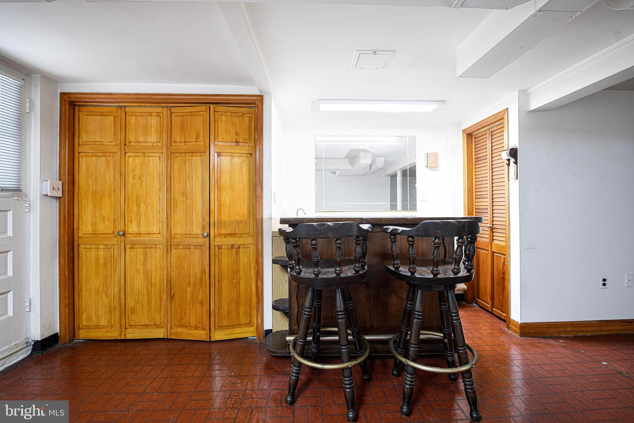 OAKLEIGH MANOR - Residential