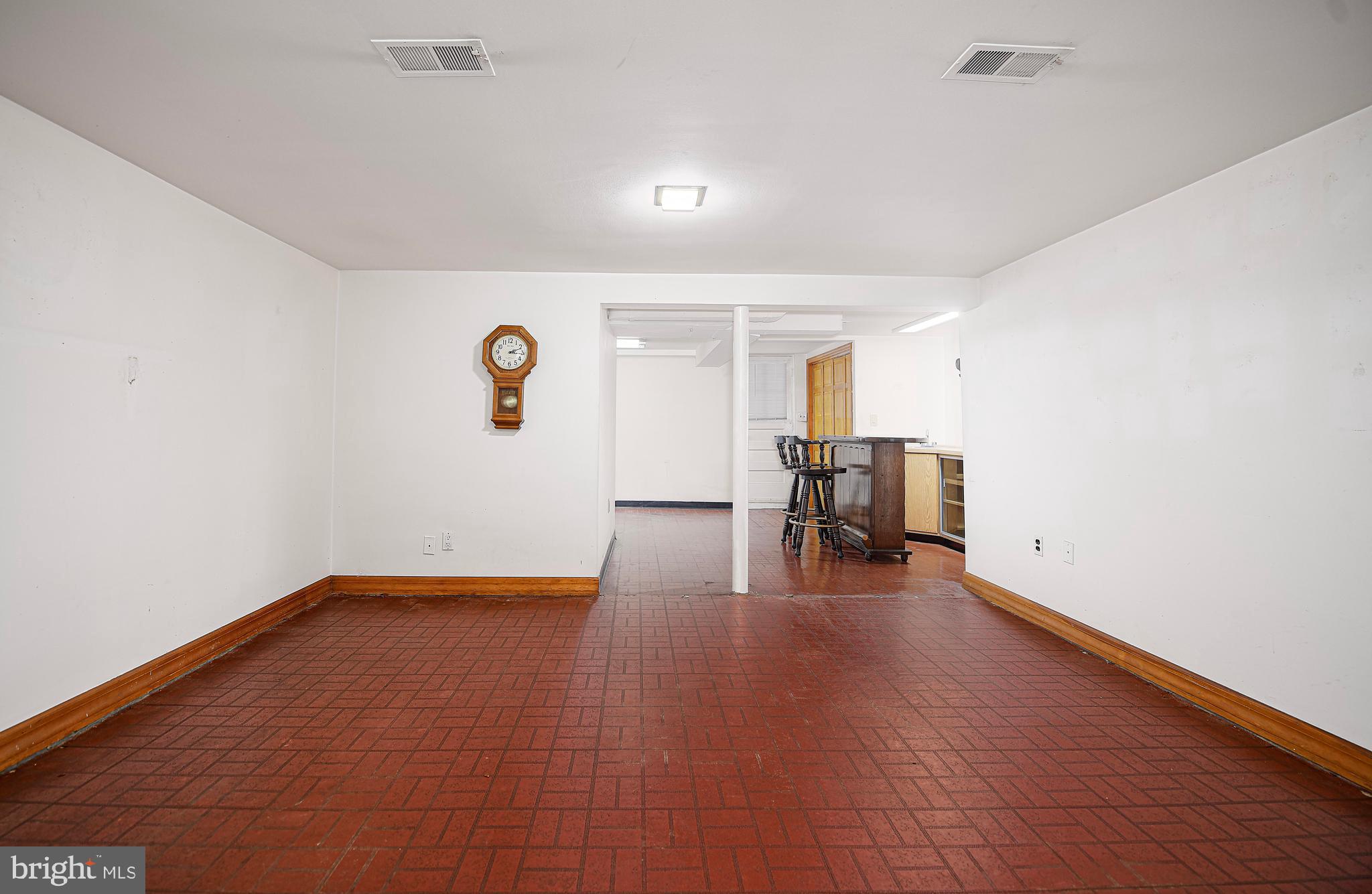 OAKLEIGH MANOR - Residential