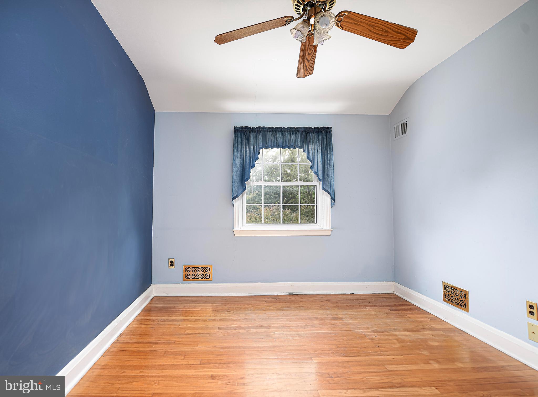 OAKLEIGH MANOR - Residential